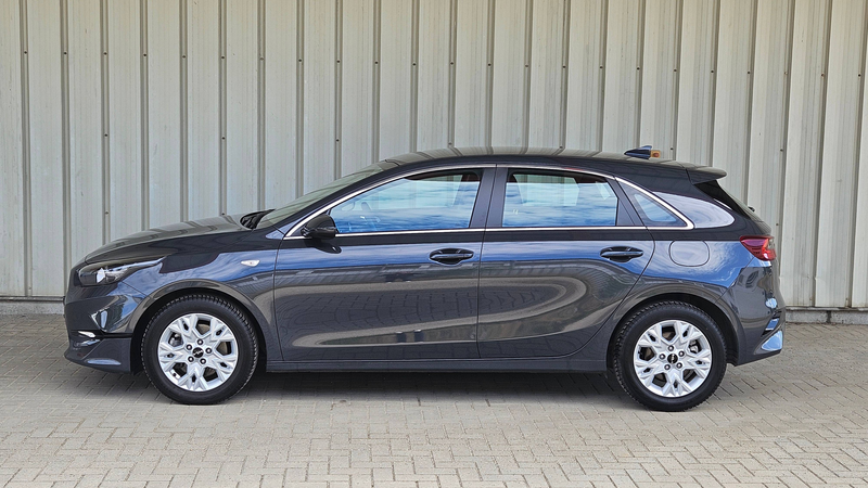 Kia Ceed / cee'd 1.5T 140 DCT7 VISION KOMF+ (NAV) — photo 3