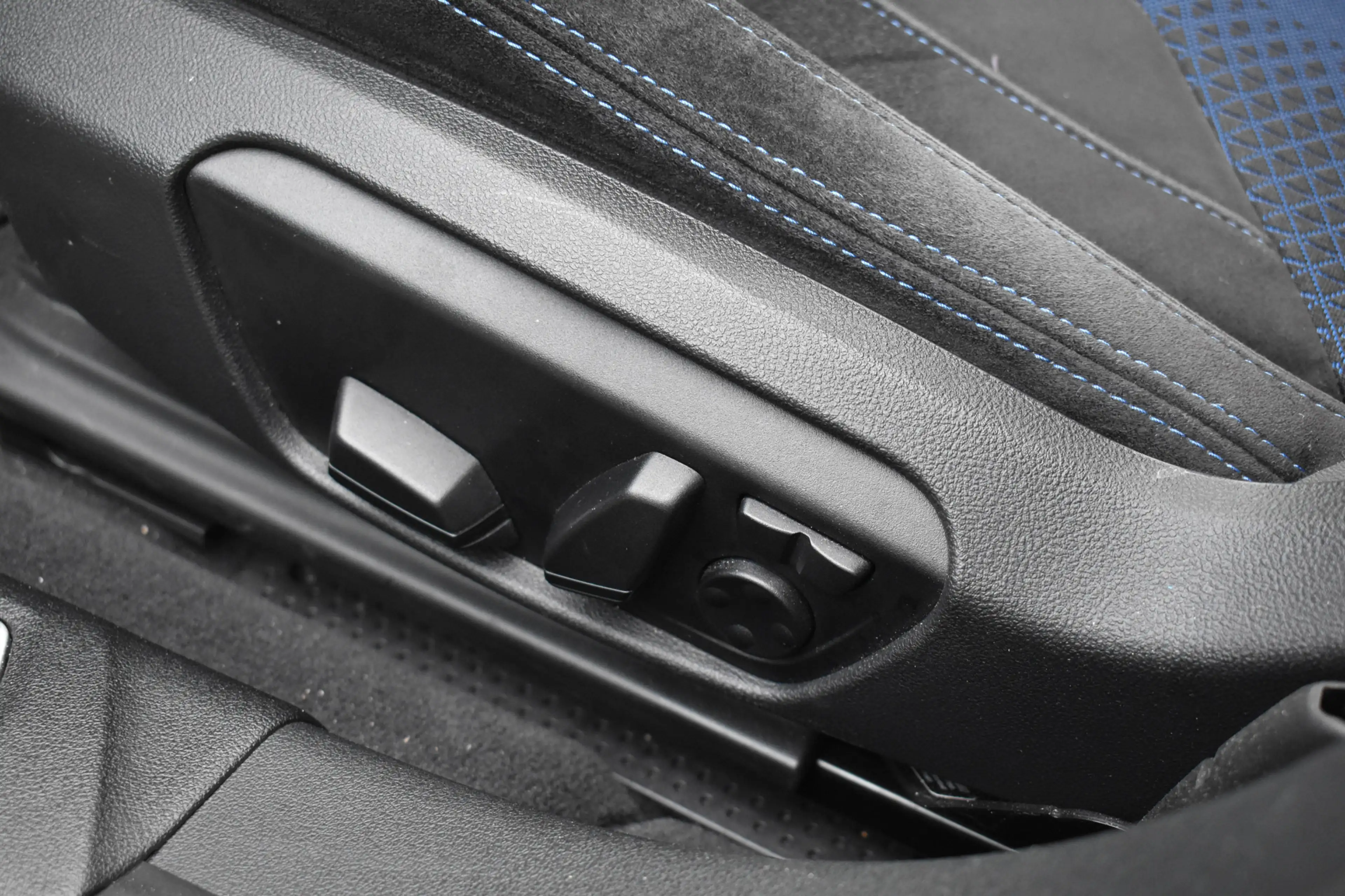 BMW 118 1-serie 118i M-Sport Pro | BOMVOL | Schaalstoel | — photo 42