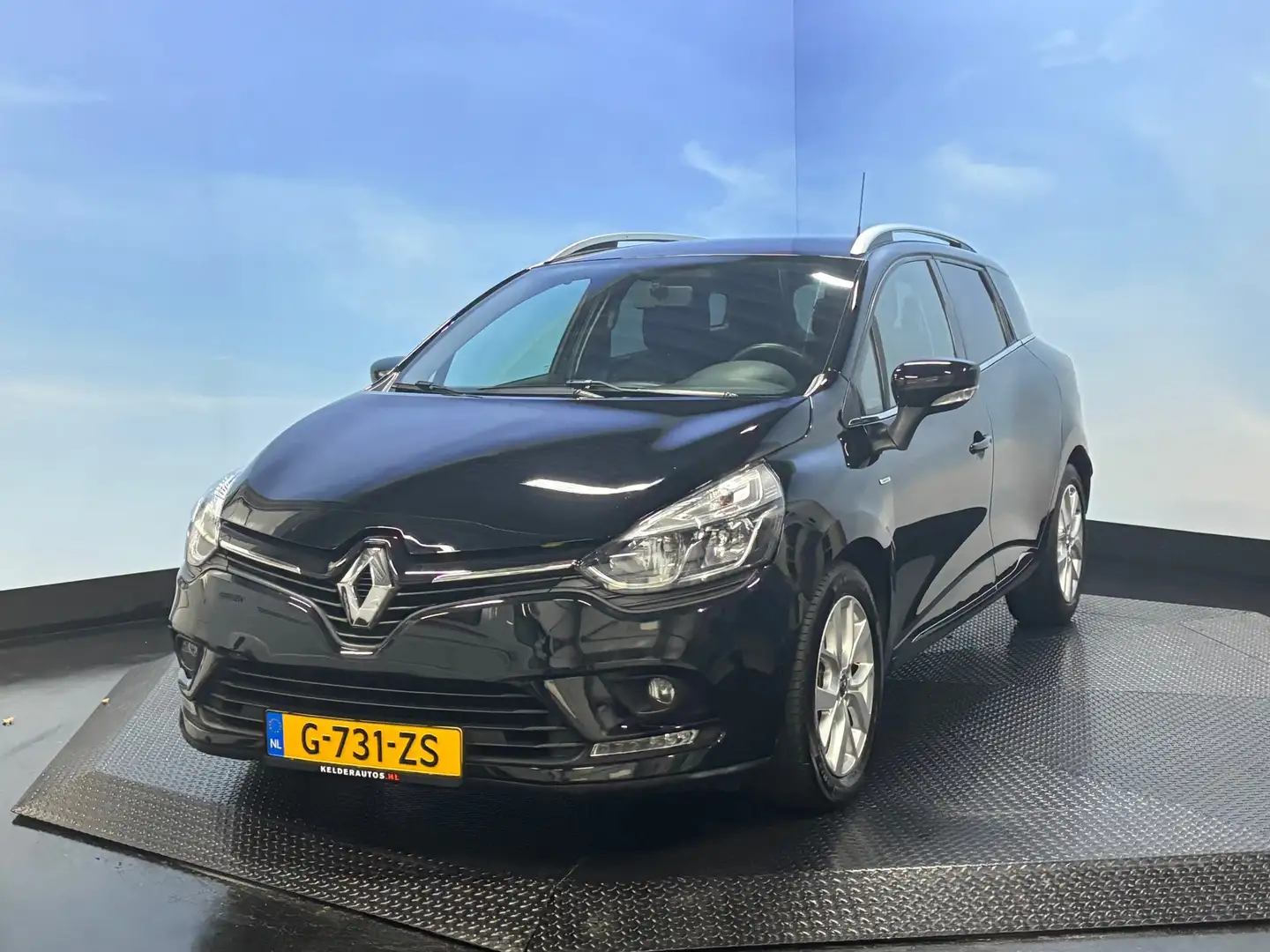 Renault Clio Estate 0.9 TCe Limited Airco | Navi | Cruise | PDC Zwart - 2