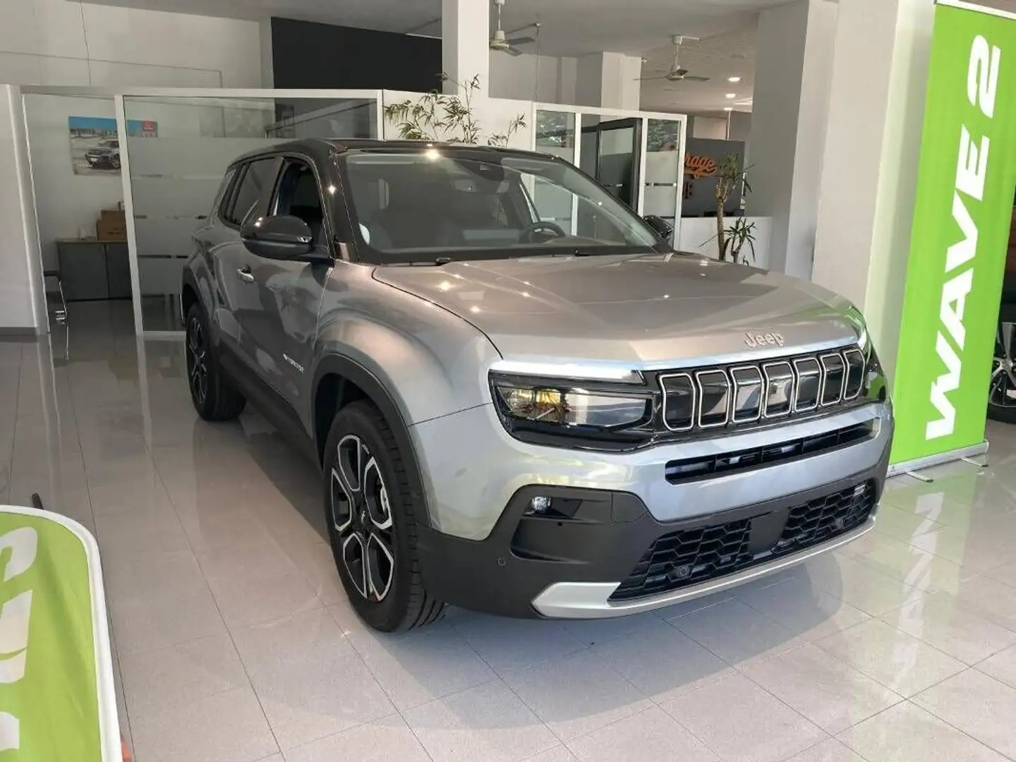 Jeep Avenger 1.2 t. e-hybr mhev Summit fwd 110cv edct6 Gris - 1