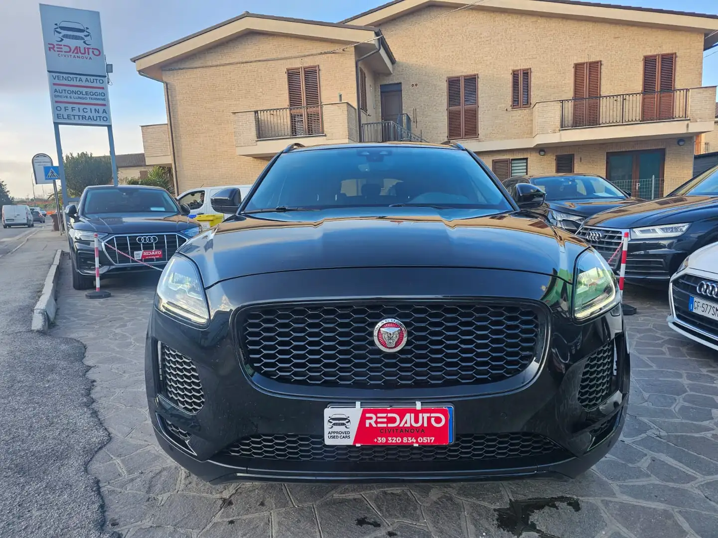 Jaguar E-Pace E-Pace 2017 2.0d i4 R-Dynamic awd 180cv my19 - 2