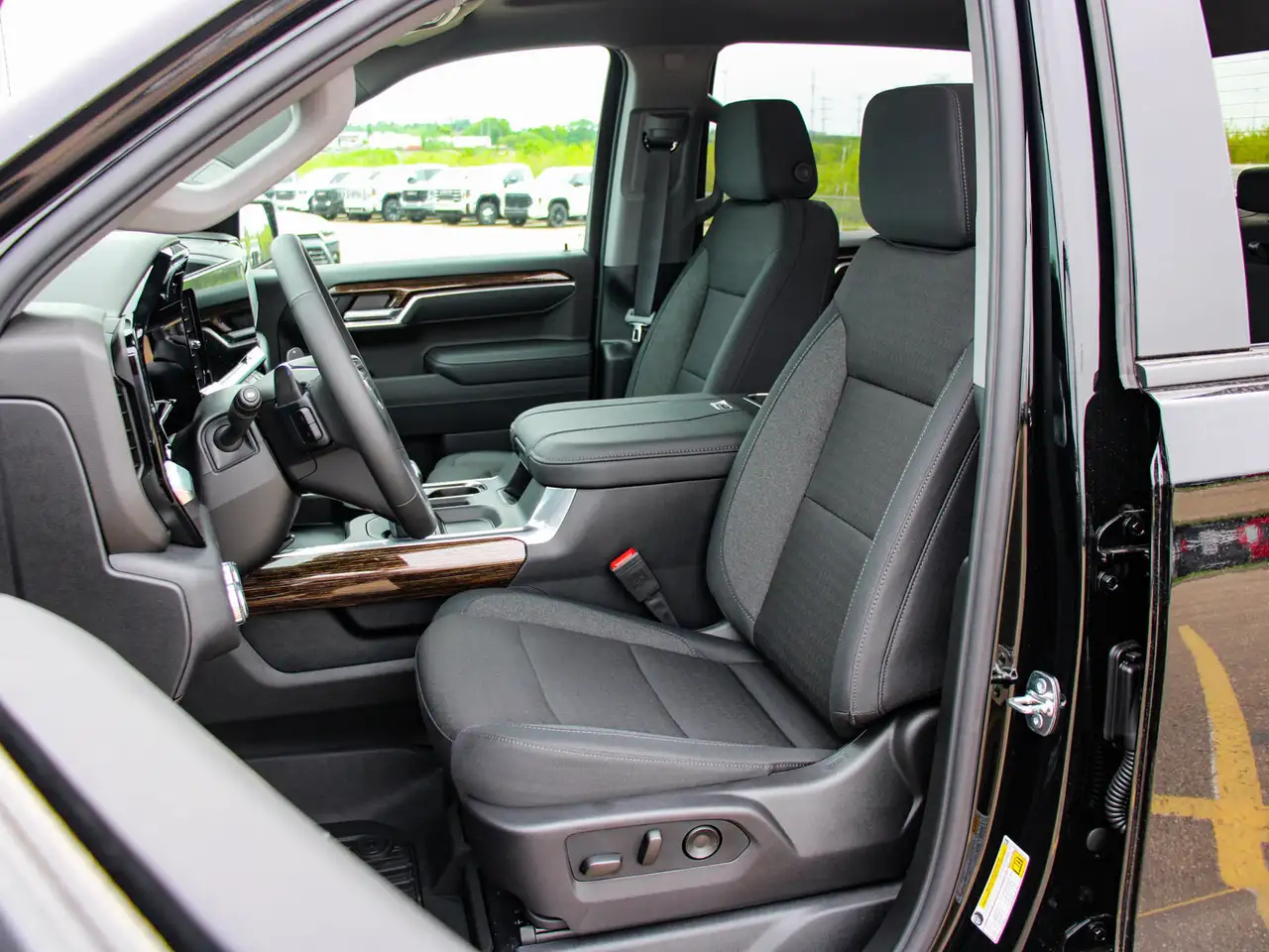GMC Sierra 1500 снимка GMC Sierra 1500