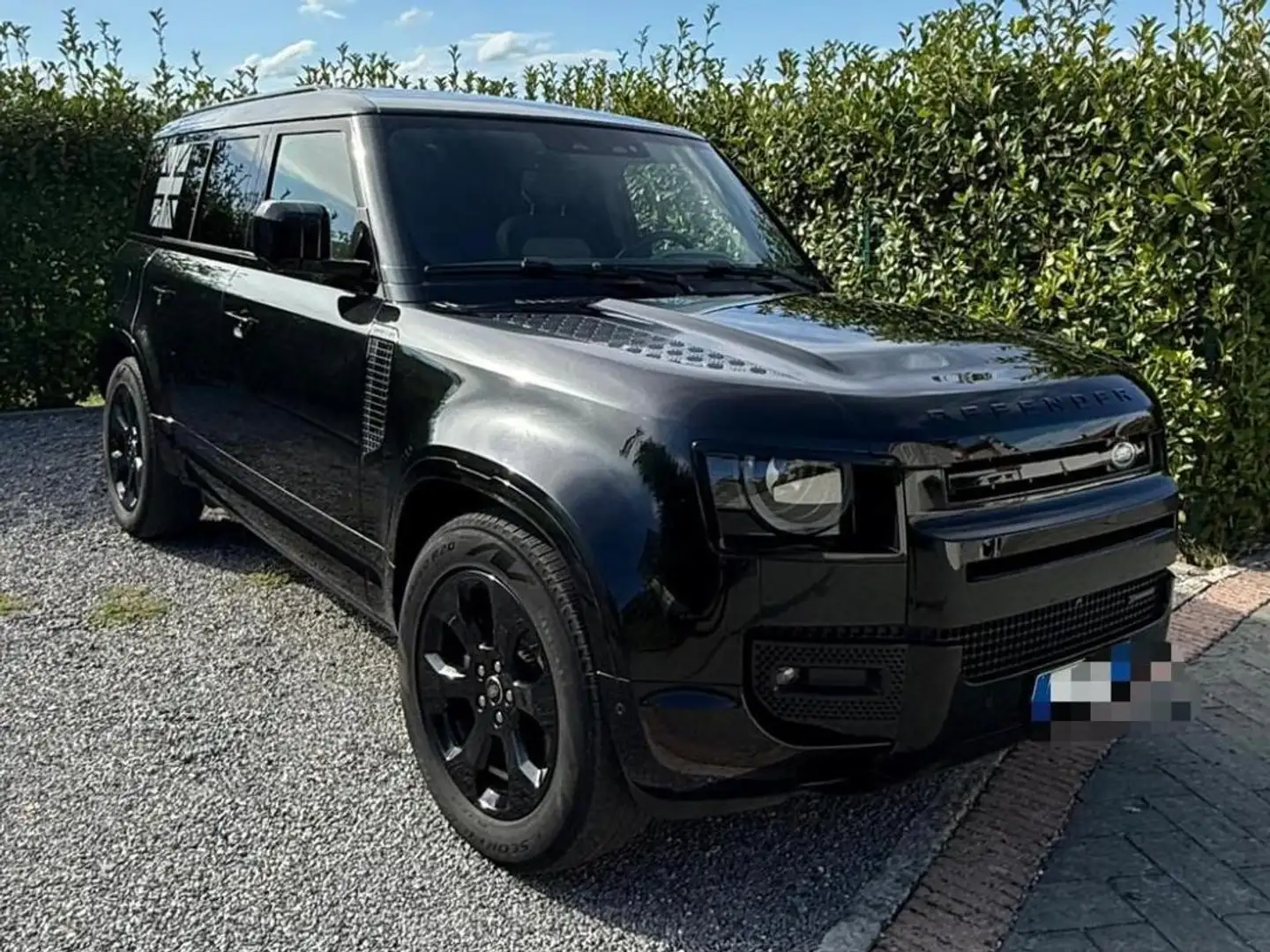 Land Rover Defender 3.0d i6 mhev X-Dynamic HSE awd 200cv auto Nero - 1