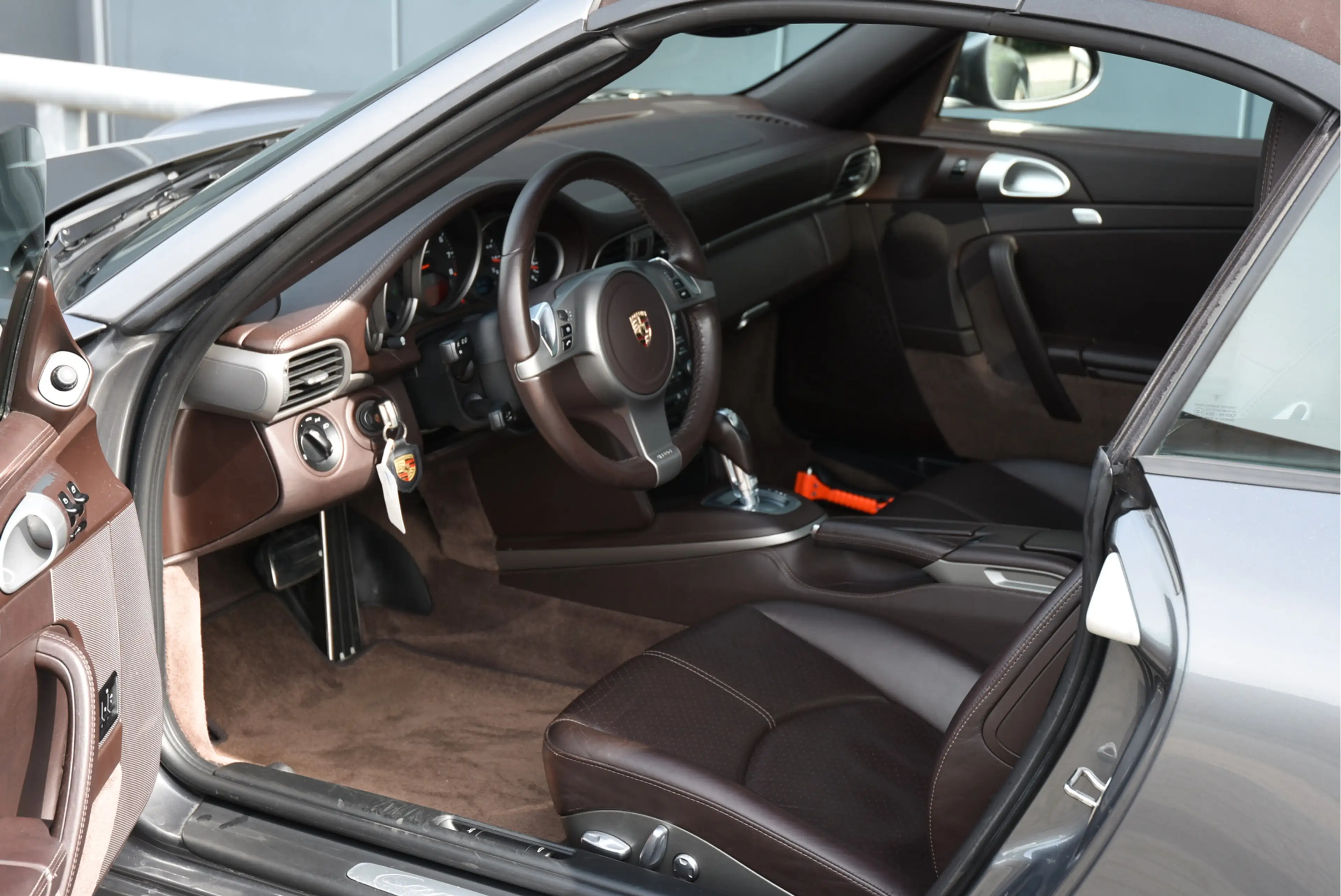 Porsche 997 997.2 Cabrio 3.6 Carrera — photo 7
