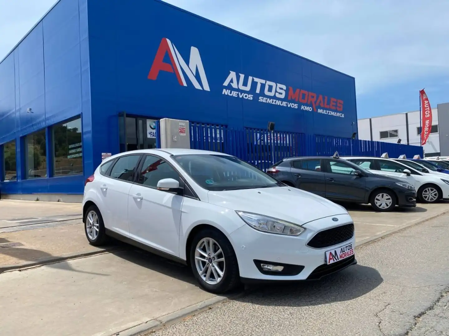 Ford Focus 1.5TDCi Trend+ 120 Beżowy - 2