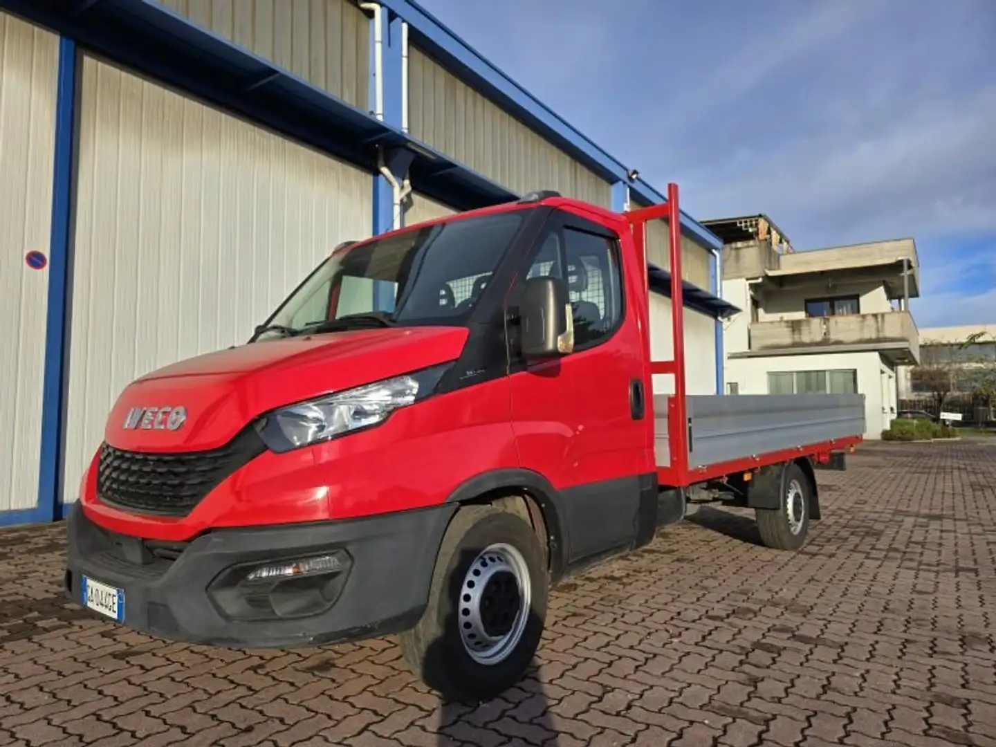 Iveco Daily 35S12 cassone fisso Rosso - 1
