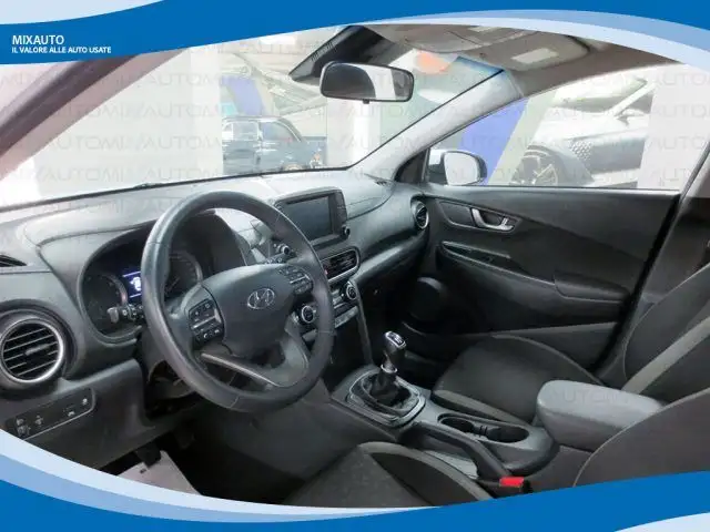 Hyundai Kona view 3