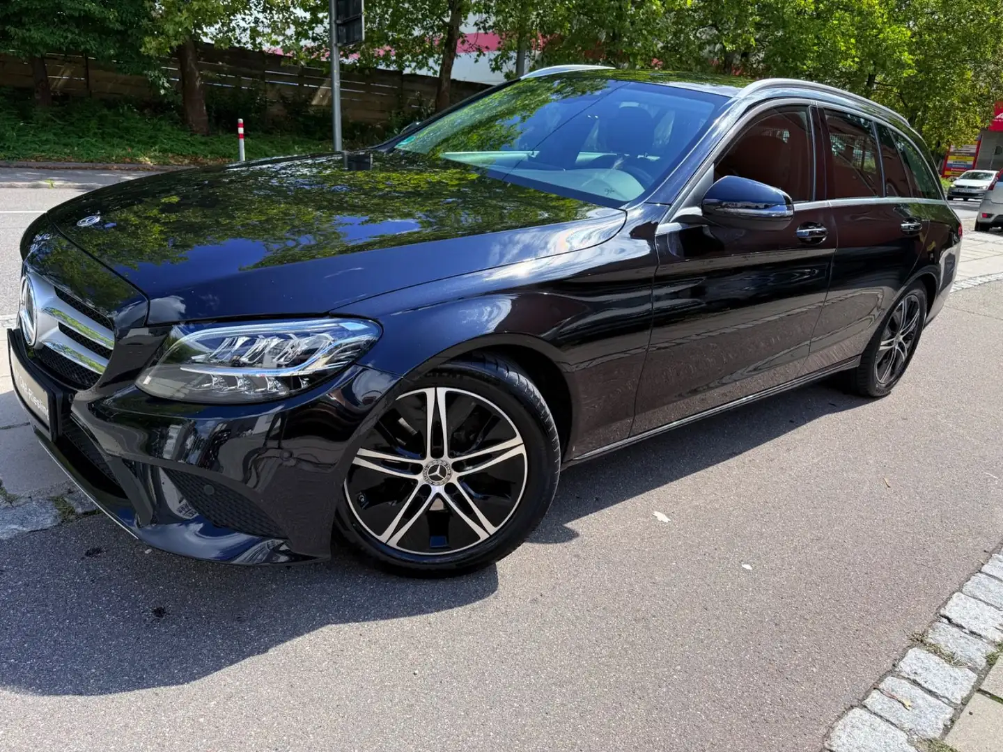 Mercedes-Benz C 220 C -Klasse/ Leder/Kamera/Asiss/AHK Schwarz - 2