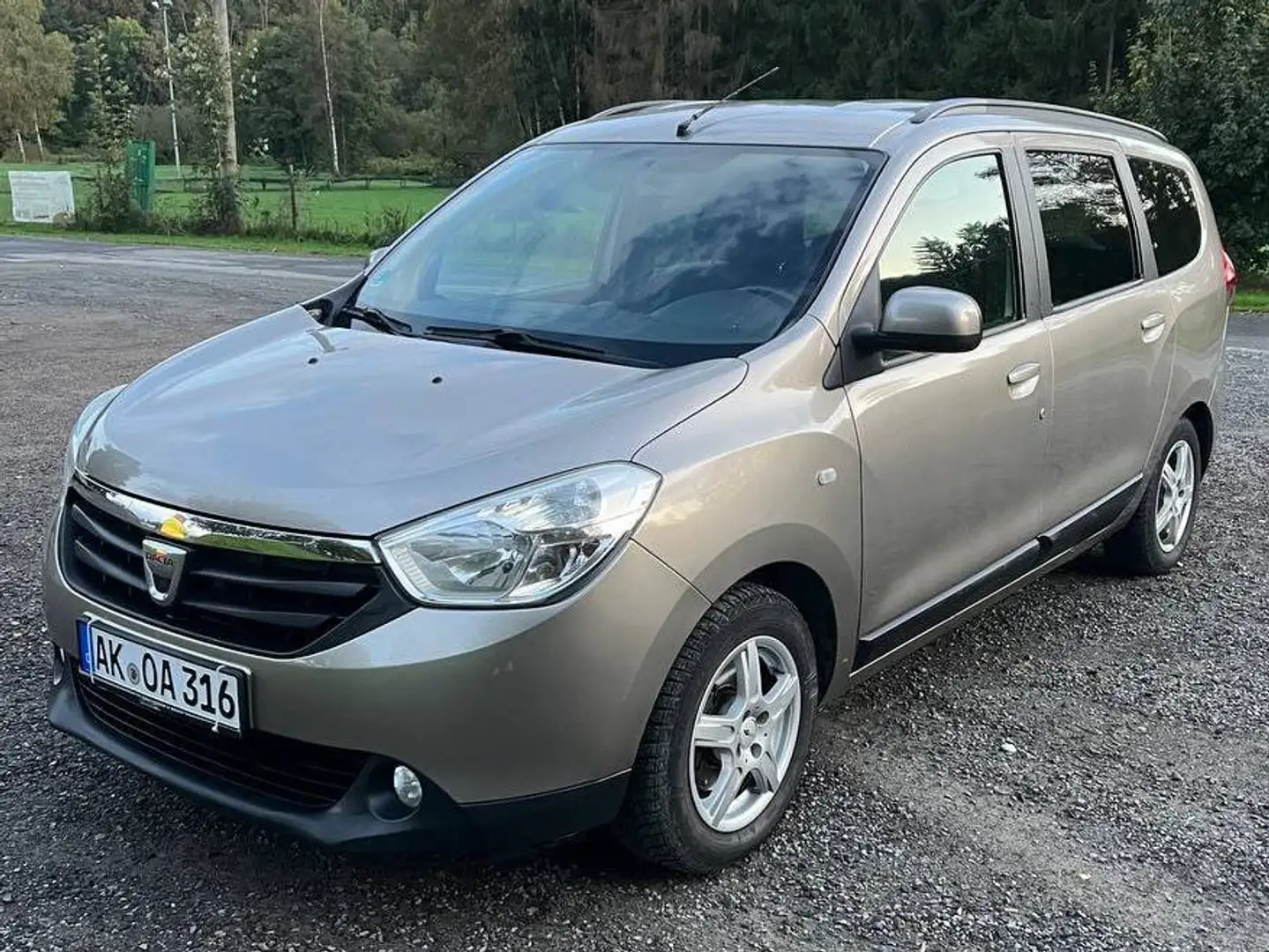 Dacia Lodgy Lodgy dCi 110 Laureate Beżowy - 1