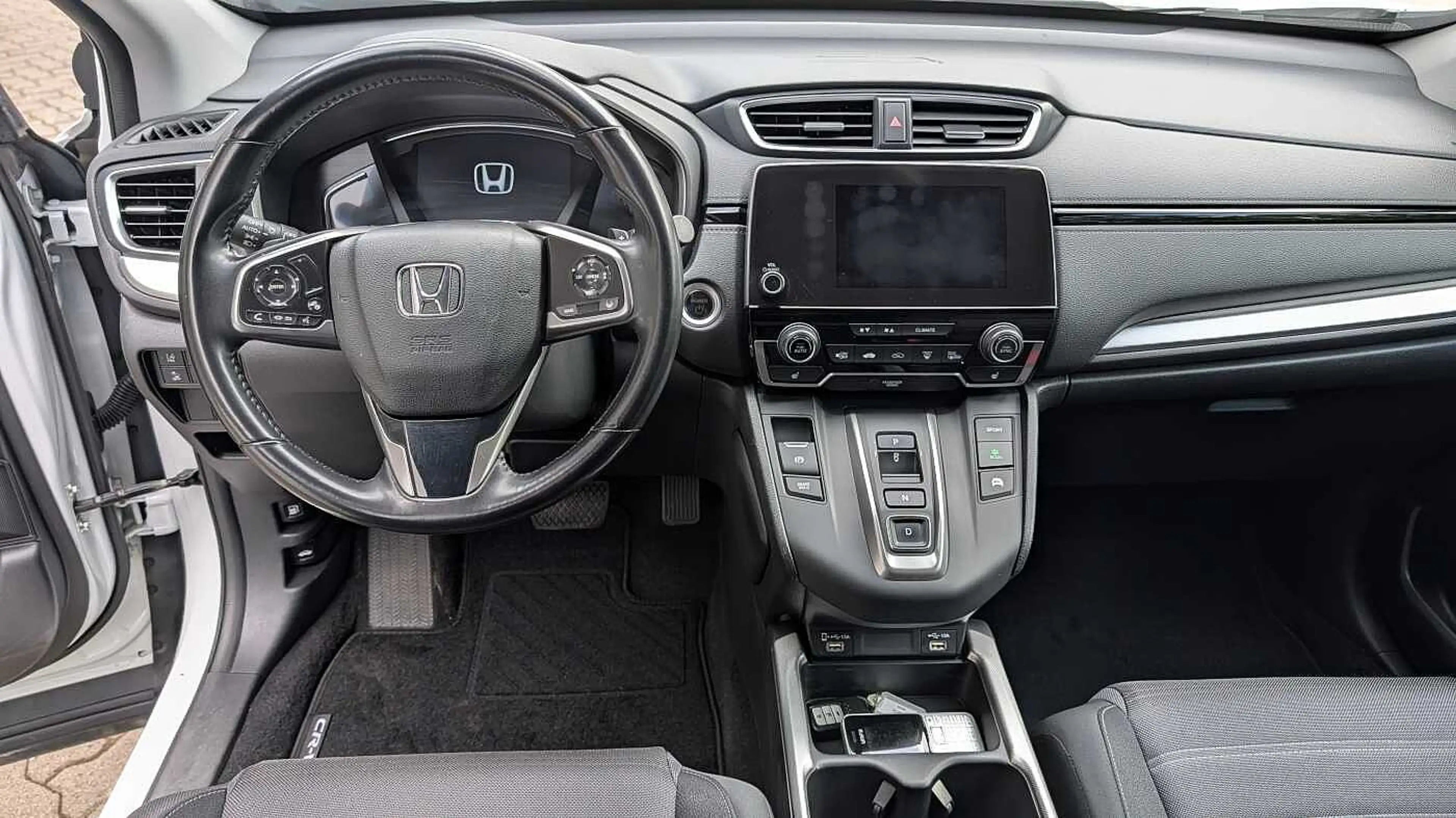 Honda CR-V Hybrid 2.0 i-MMD 2WD Elegance — photo 12
