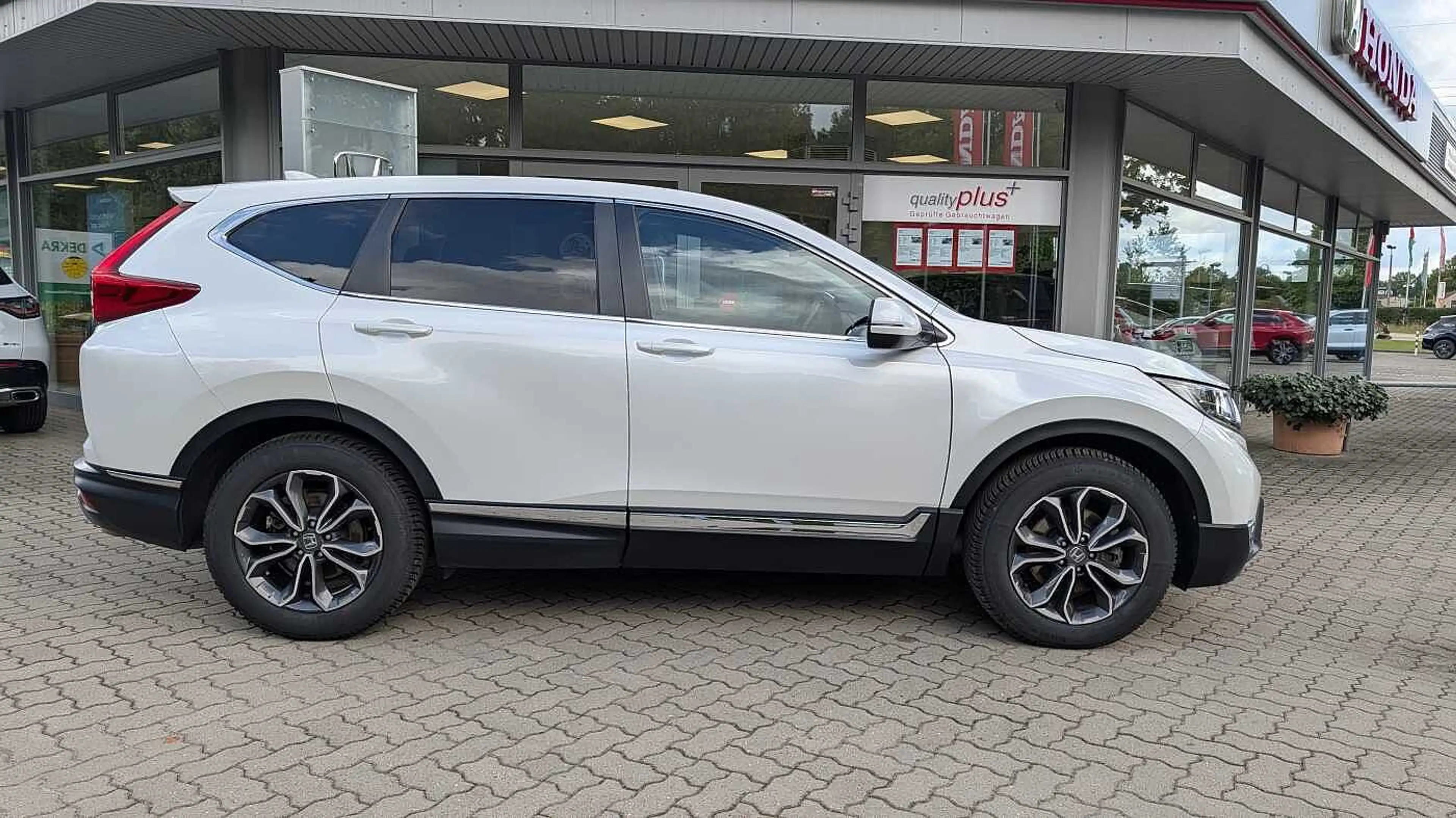 Honda CR-V Hybrid 2.0 i-MMD 2WD Elegance — photo 4