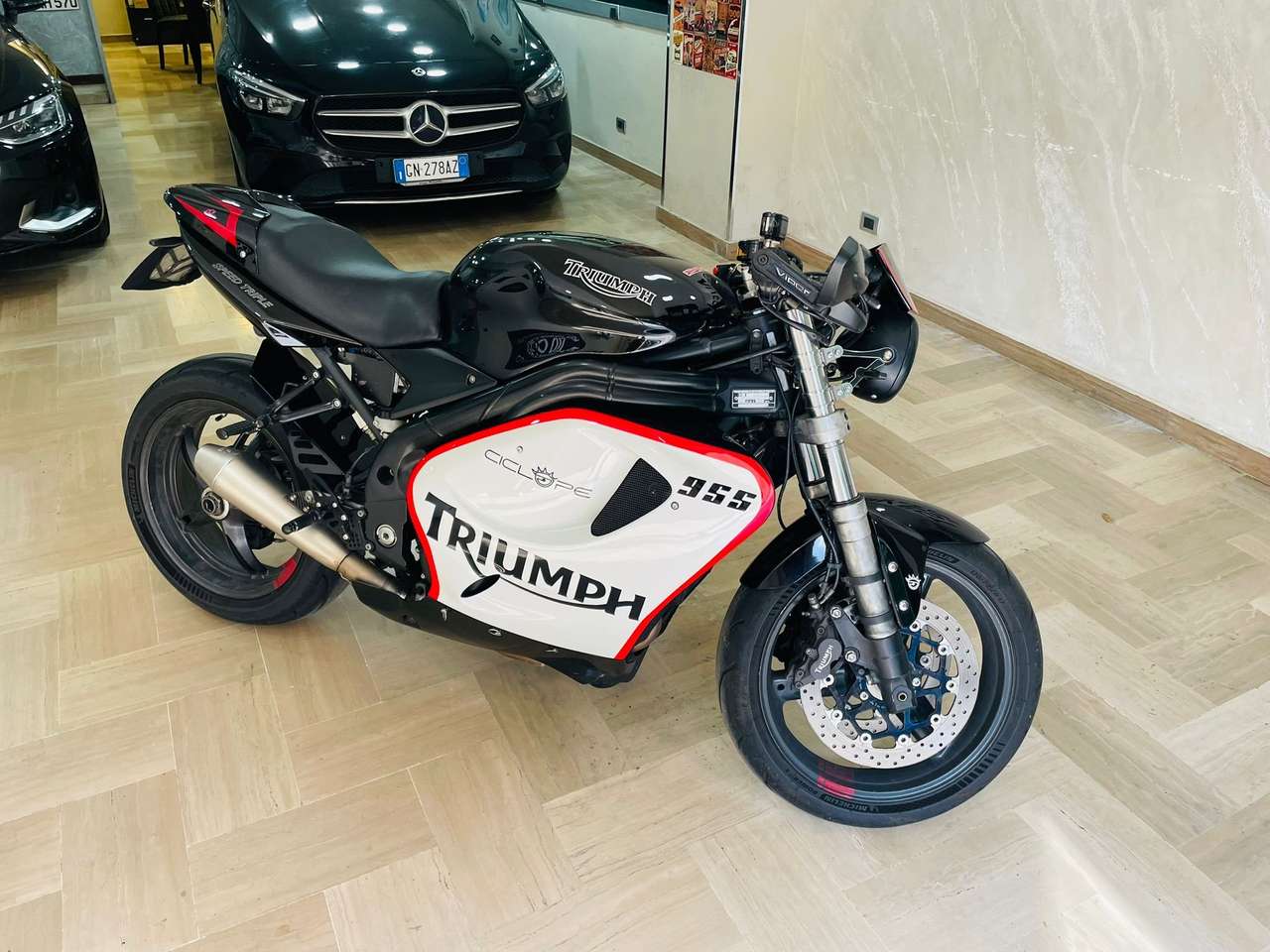 Triumph Speed Triple 955i Ciclope Avest Tailored Special