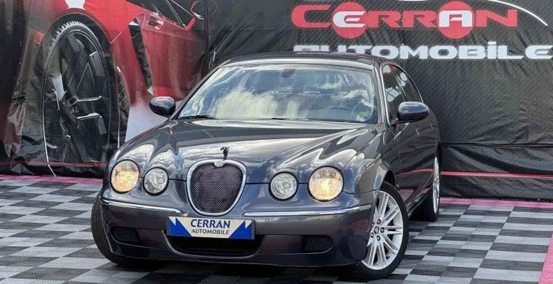 Jaguar S-Type 2.7D BI-TURBO EXCELLENCE BA Gris - 1