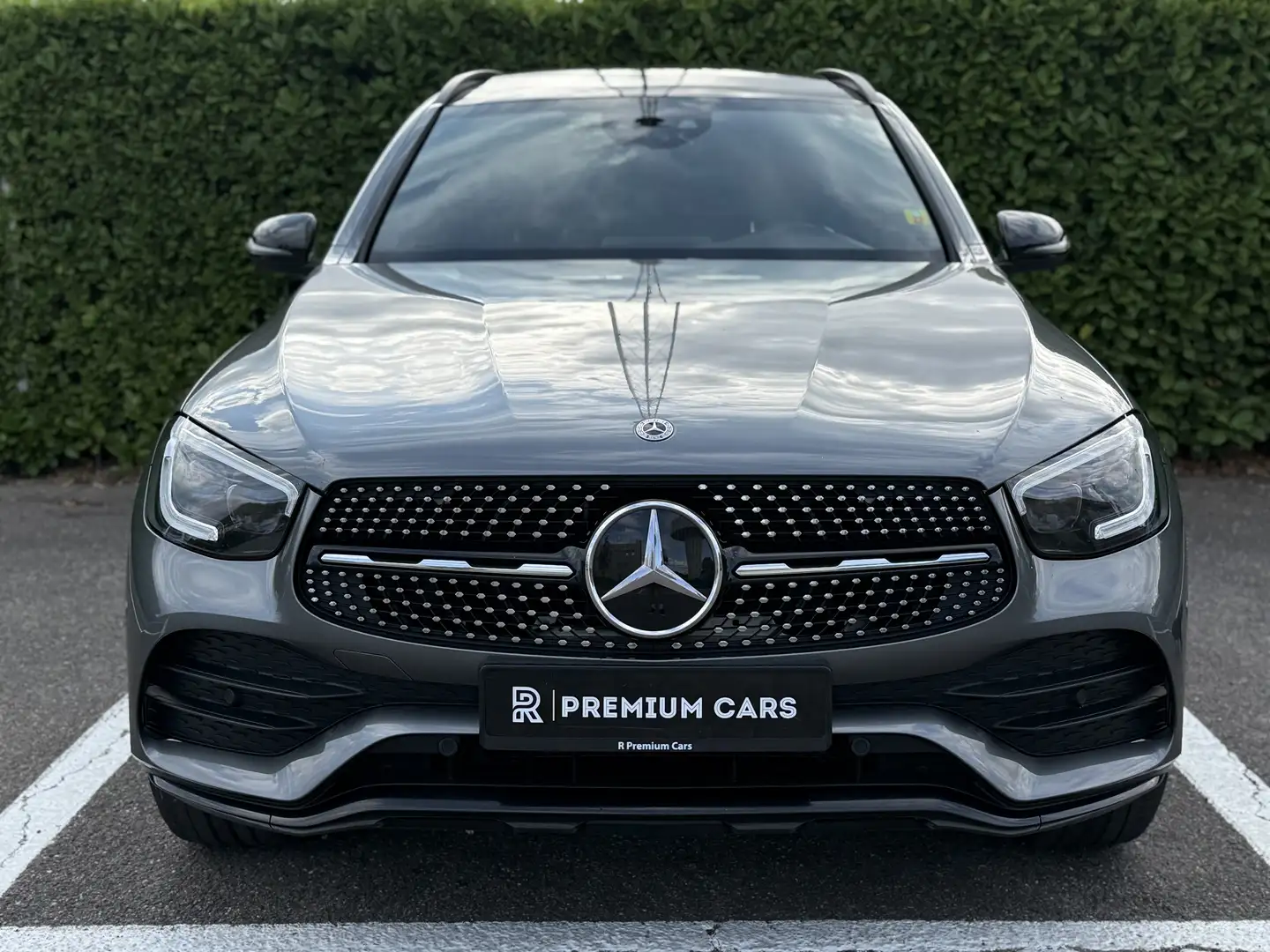 Mercedes-Benz GLC 300 de 4Matic 9G-TRONIC AMG Line Grijs - 2