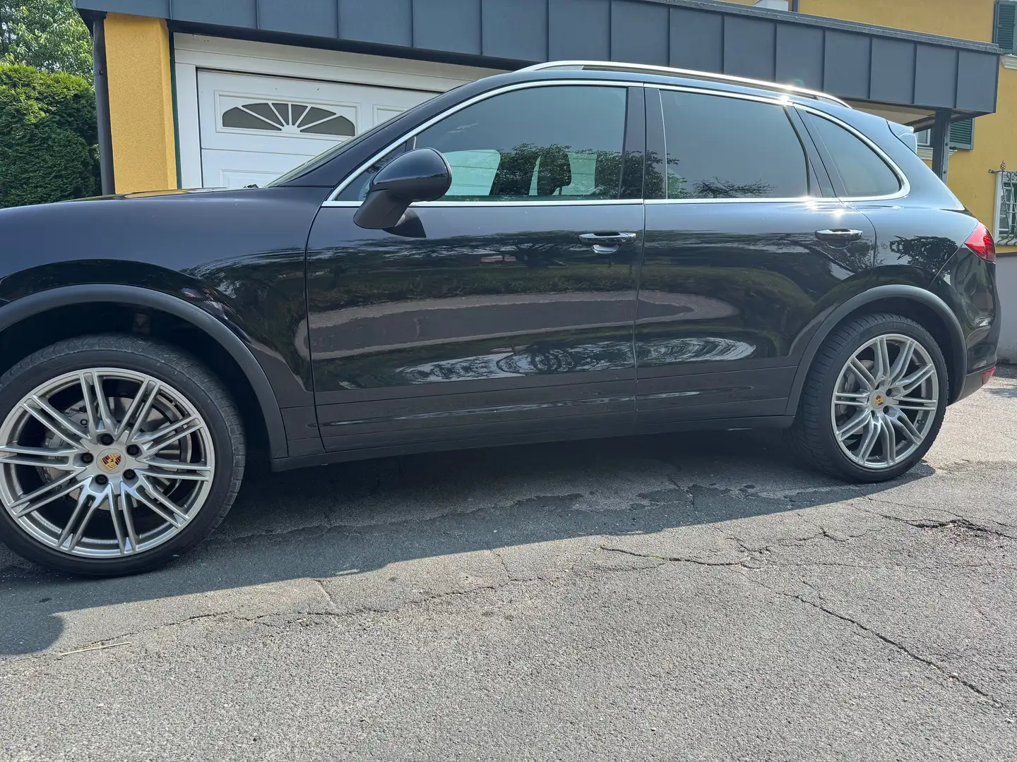 Porsche Cayenne II S 4,8 Aut. Schwarz - 1