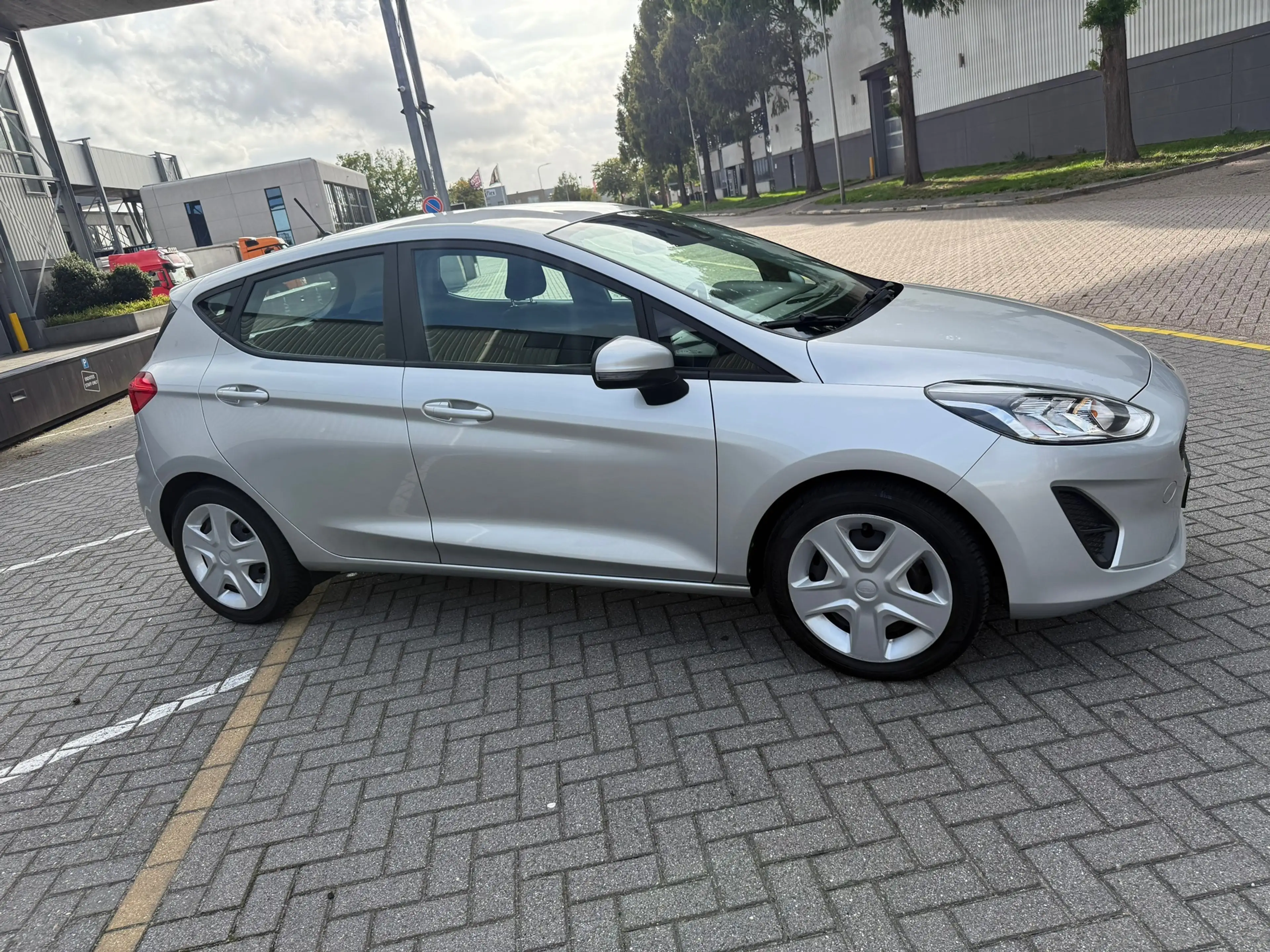 Ford Fiesta 1.1 Trend*CarPlay-NAVI*Cruise*Airco*2eEigenaar*AKP — photo 4