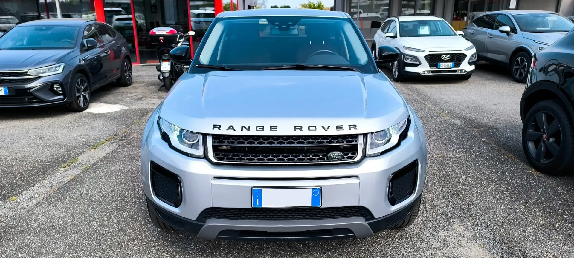 Land Rover Range Rover Evoque Range Rover EVOQUE 2.0TD4 150CV SE BLACK PACK PRIV Grigio - 2