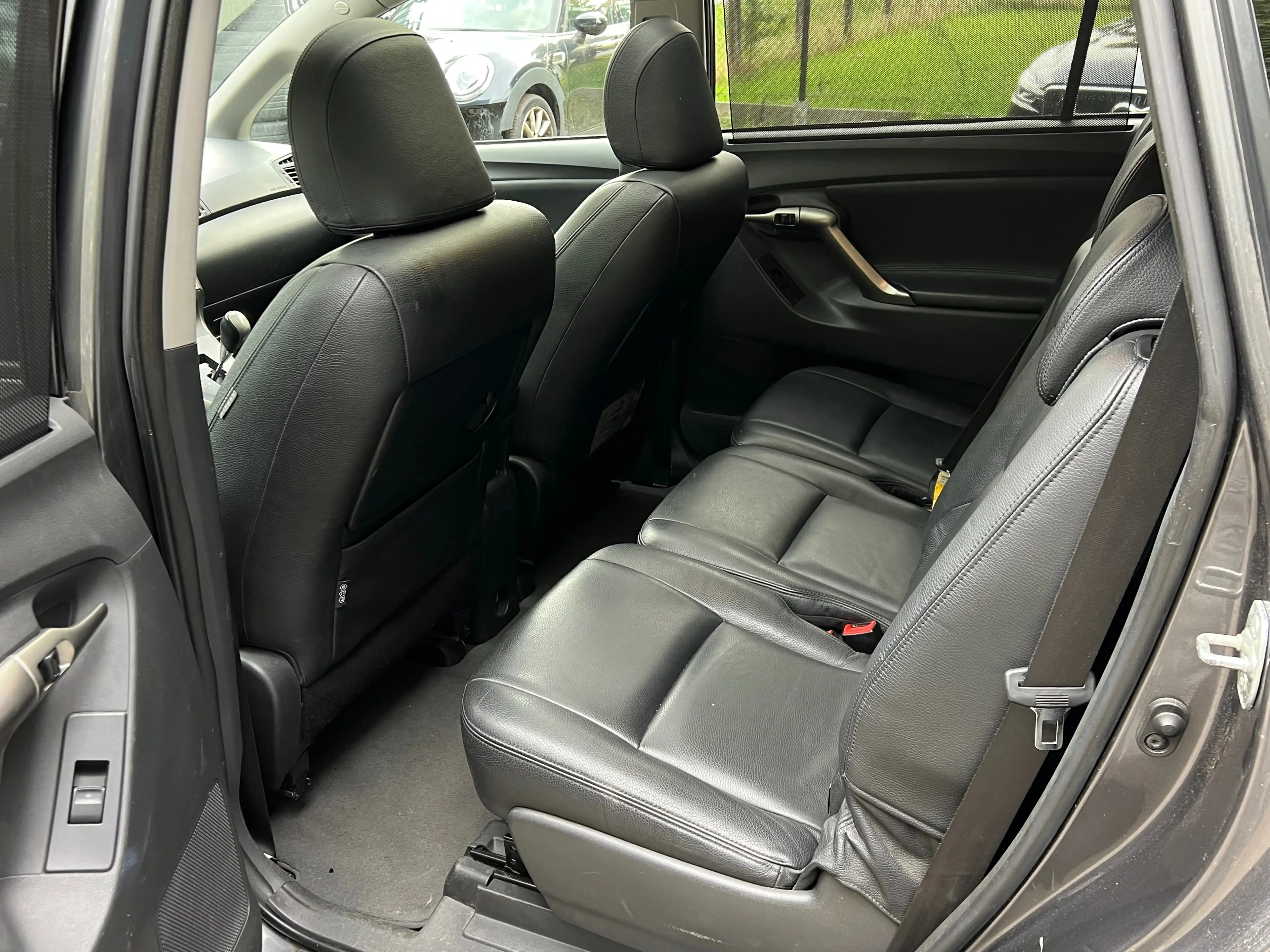 Toyota Verso 2.2 D-4D D-CAT Luna 7pl. AUTOMAAT — photo 9