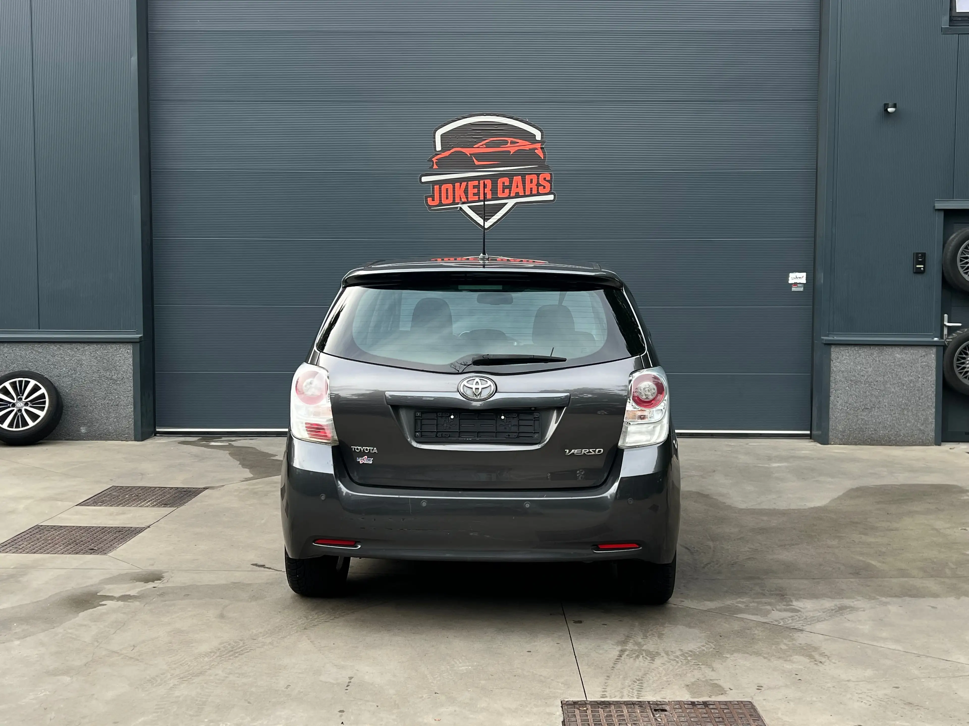 Toyota Verso 2.2 D-4D D-CAT Luna 7pl. AUTOMAAT — photo 4
