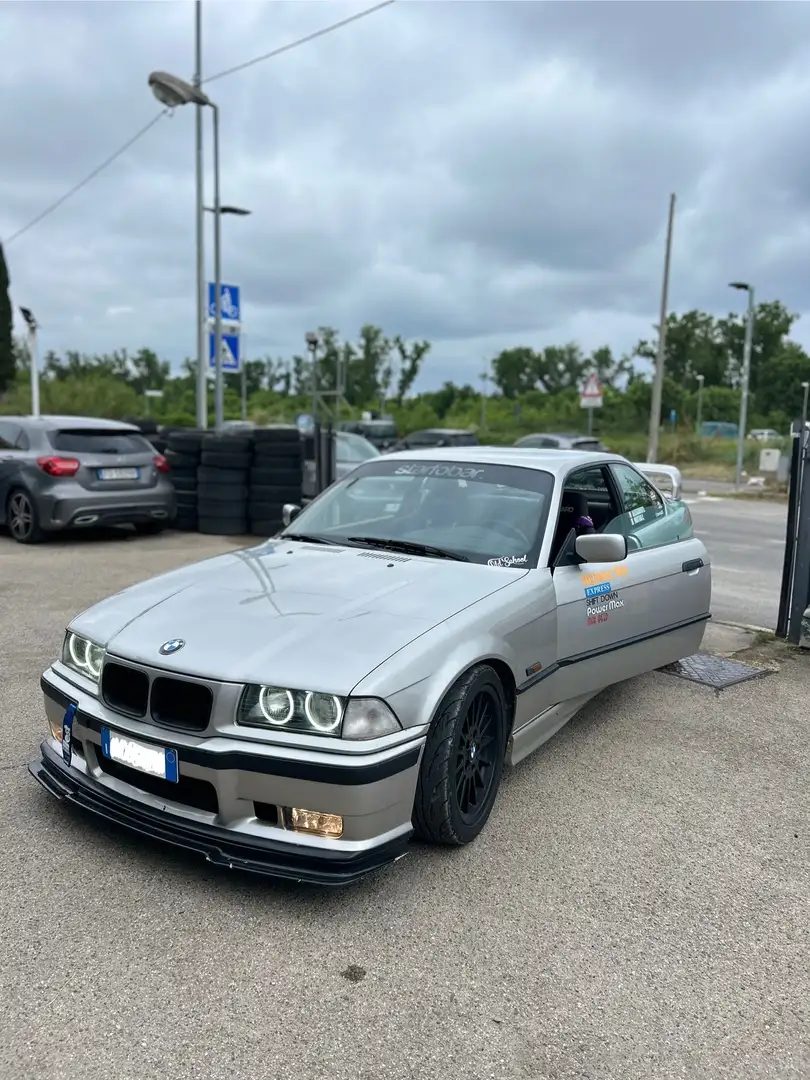 BMW 320 320i Coupe Europa Gri - 1