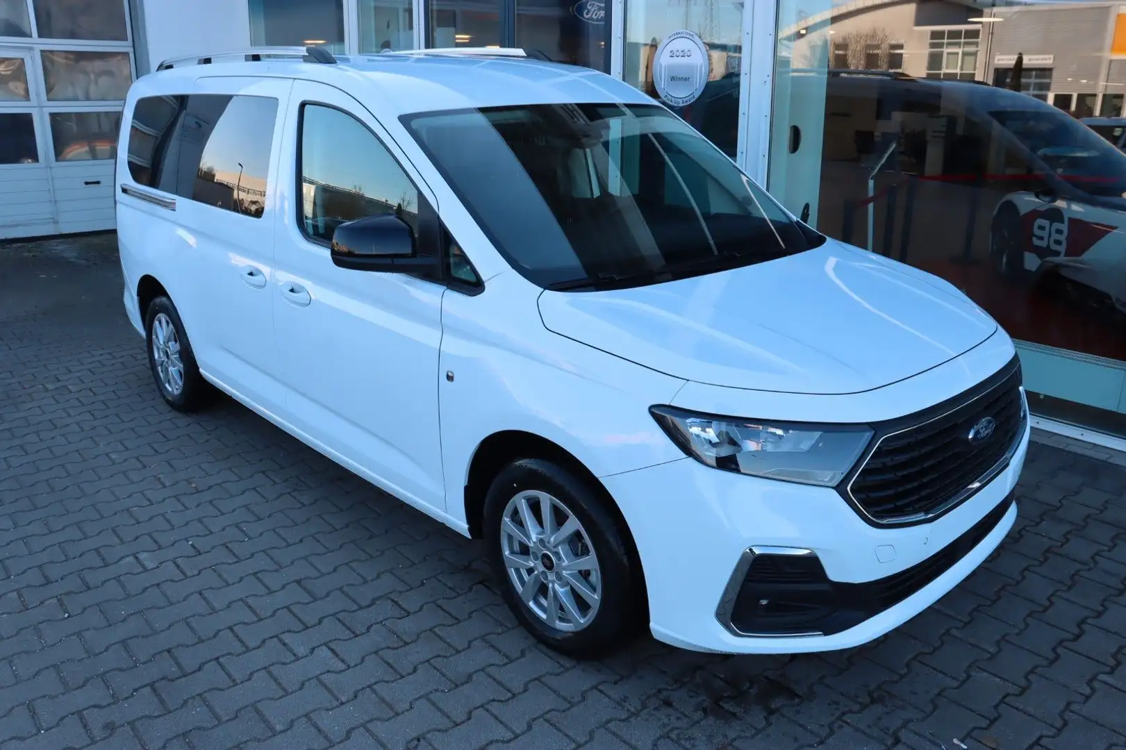 Ford Grand Tourneo Connect Titanium 1.5 L2 5-Sitzer Fehér - 2