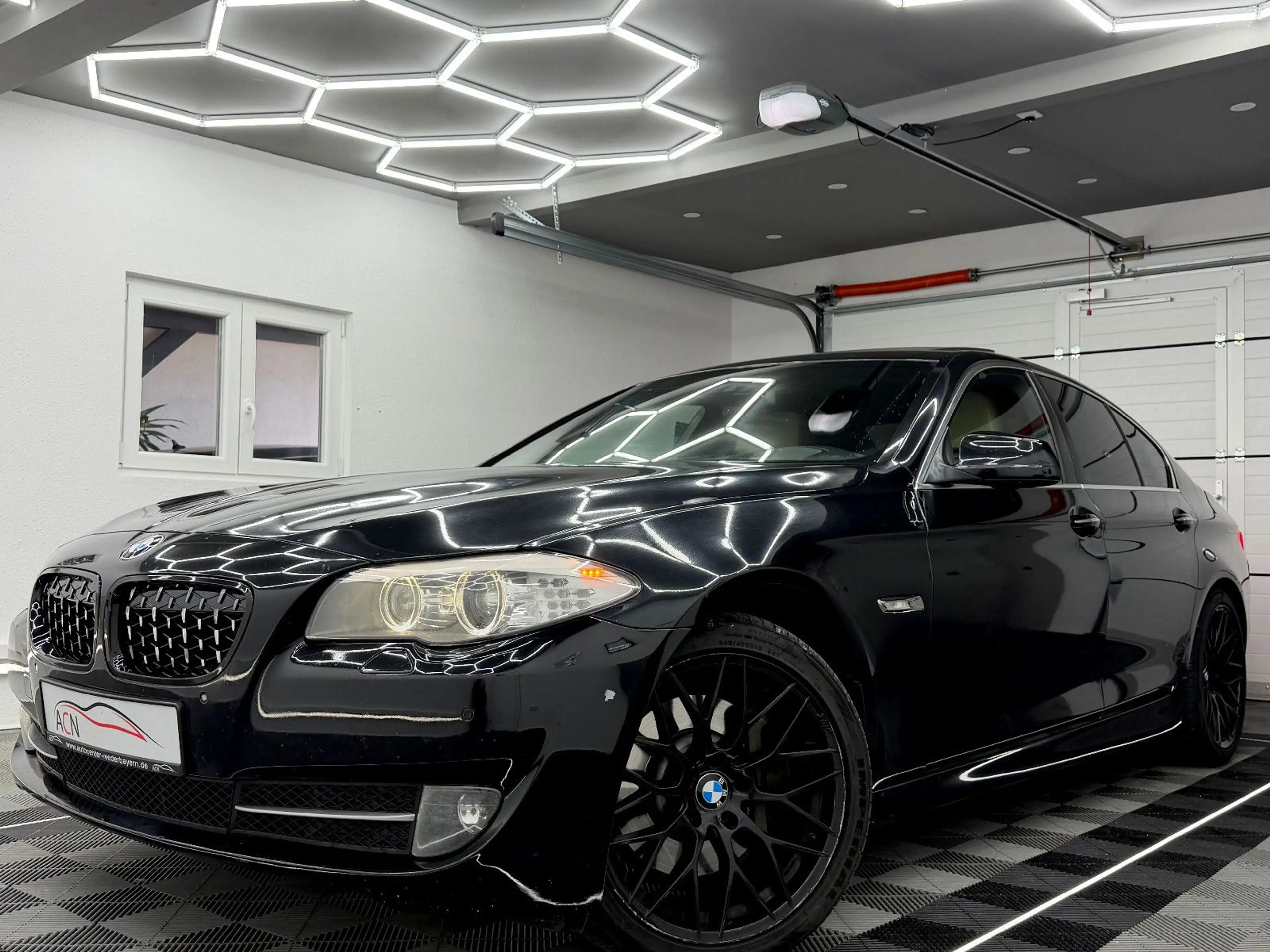 BMW 530 d Lim. Aut./eGSD/MEMORY/NAVI Prof/HuD/SZBLFT