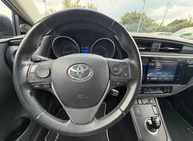 Toyota Auris view 9