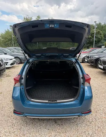 Toyota Auris view 13