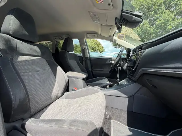 Toyota Auris view 10