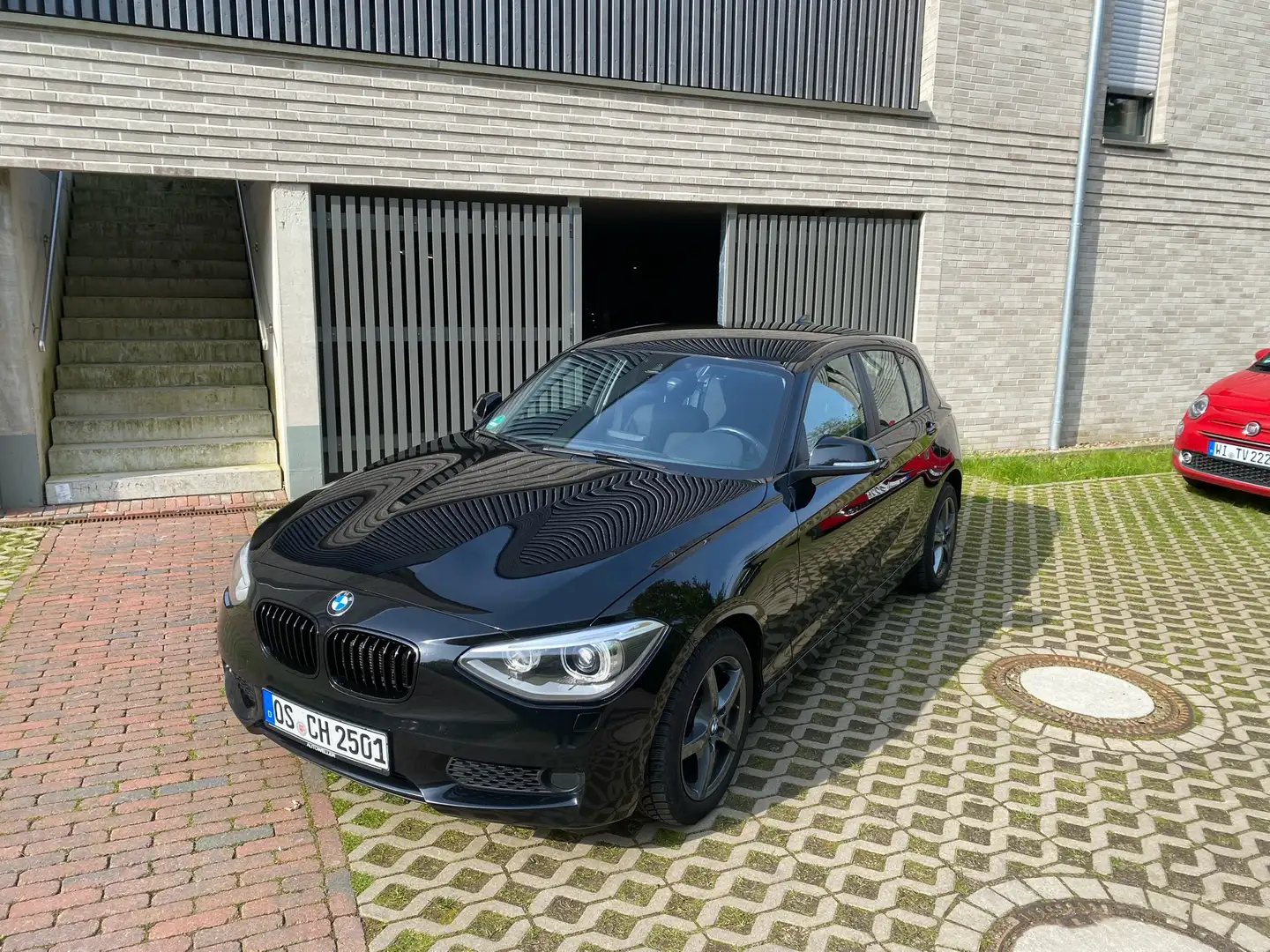 BMW 116 116i Aut. Navi, Sitzh., Tempomat, Kamera, … Schwarz - 1