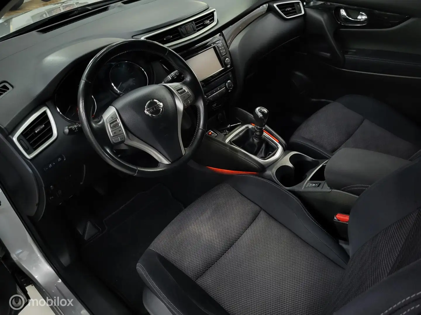 Nissan Qashqai 1.2 Clima/Cruise/Trekhaak/camera/Pdc/Rijklaar Grijs - 2