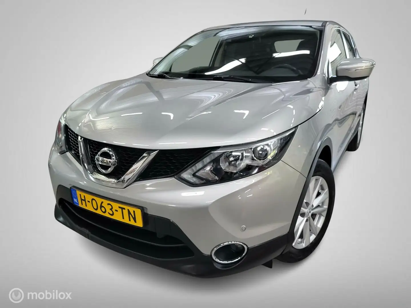 Nissan Qashqai 1.2 Clima/Cruise/Trekhaak/camera/Pdc/Rijklaar Grijs - 1