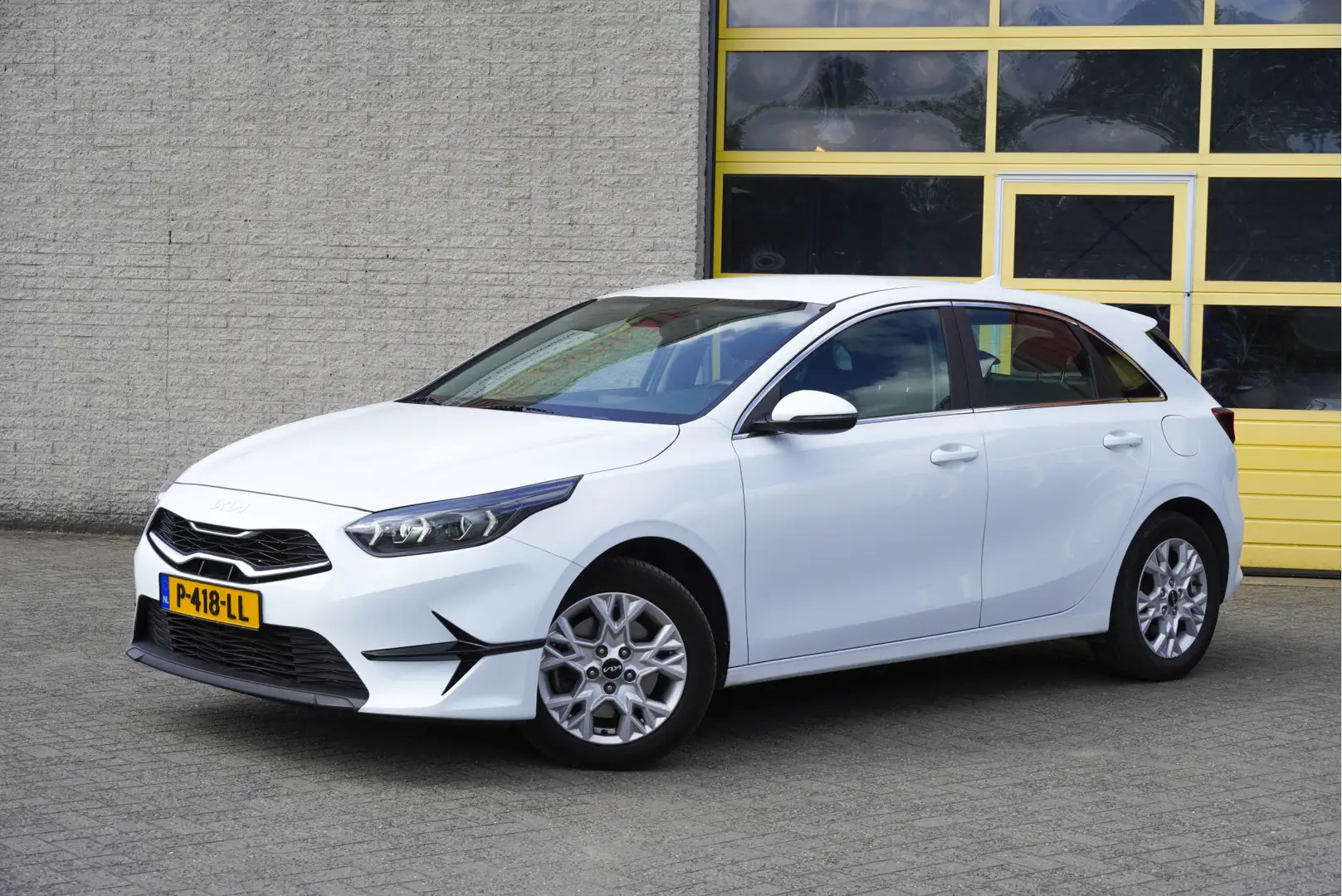Kia Ceed / cee'd 1.0 T-GDi DynamicLine BJ2022 Lmv 16" | Led V+A | P Blanc - 2