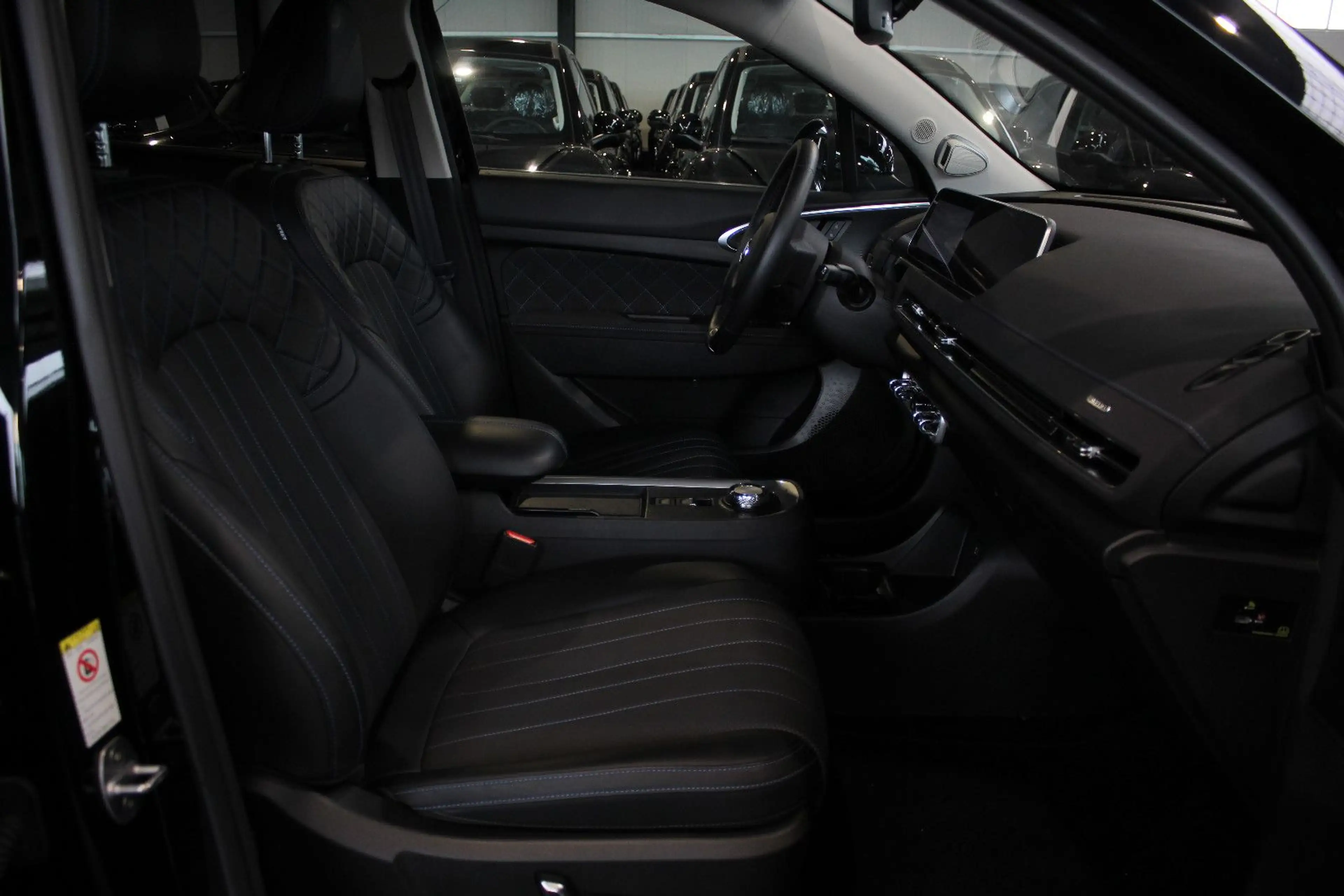 GWM ORA 03 400 Pro+(elektr. Heckklappe, Pano-Dach) — photo 11