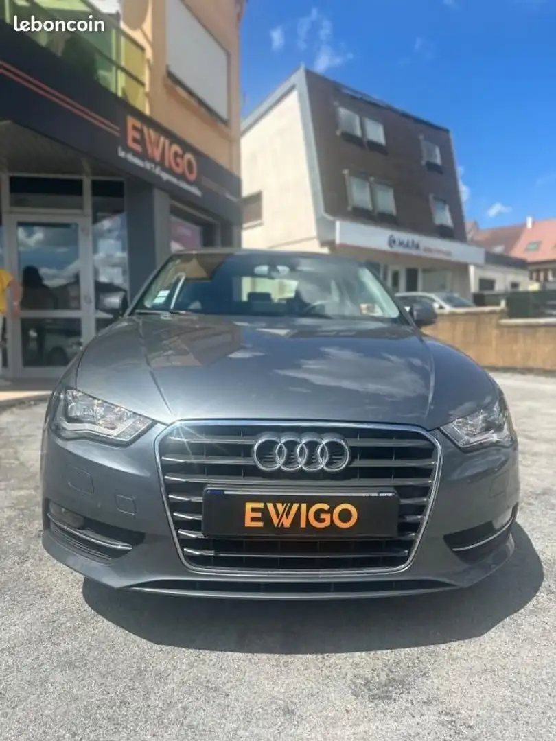 Audi A3 1.4 TFSI 125CH AMBIENTE START-STOP Gris - 2