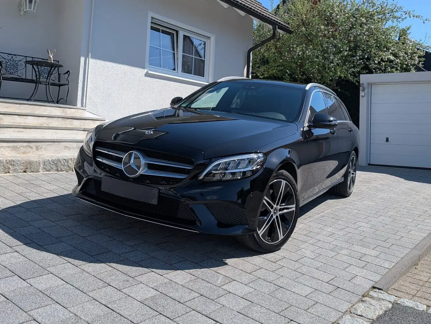 Mercedes-Benz C 220 C 220 d 4Matic T 9G-TRONIC Avantgarde Schwarz - 1