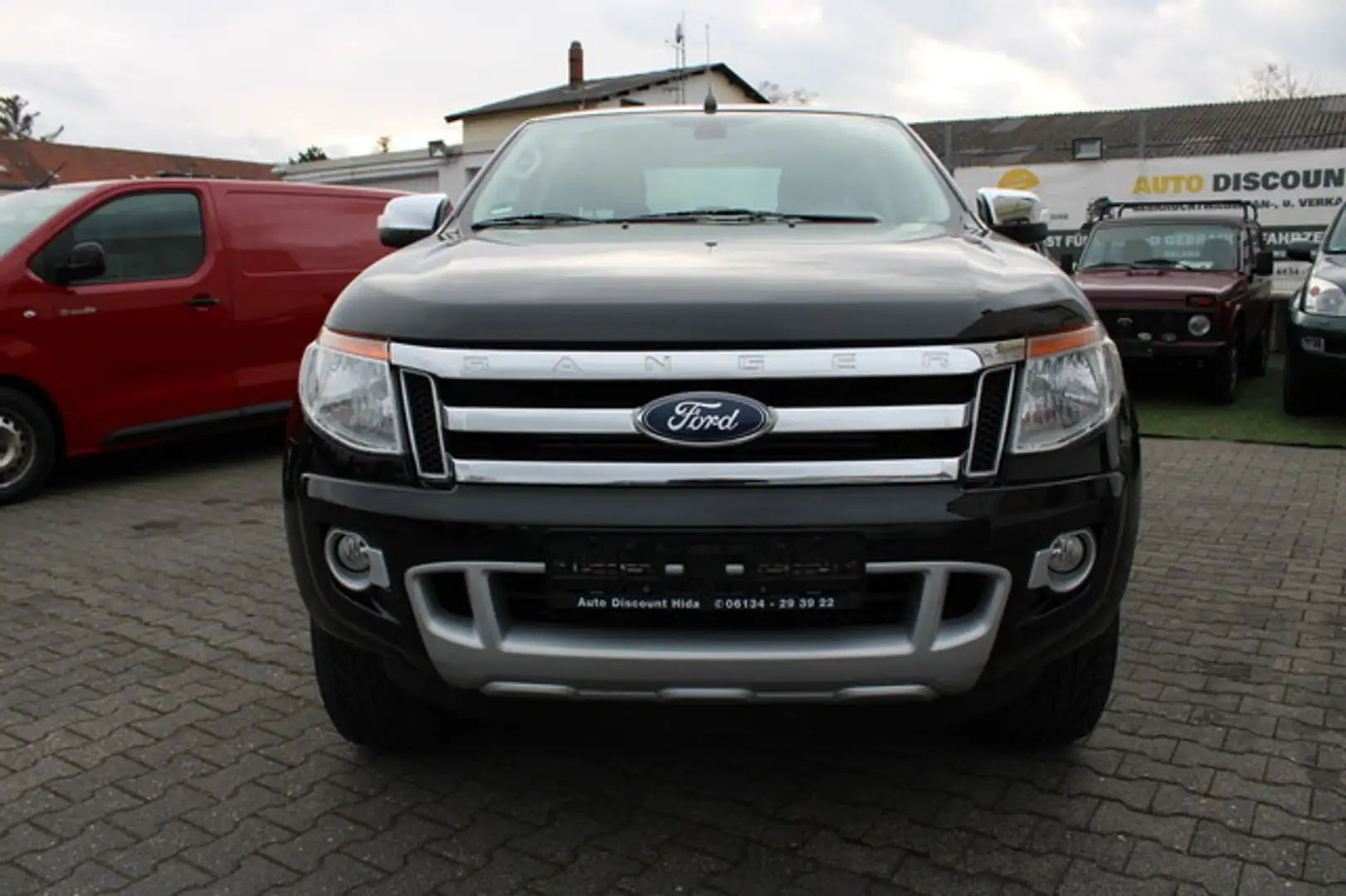 Ford Ranger 3.2 Limited Doka *ATM mit 40TKM*Top Zustand* Schwarz - 2