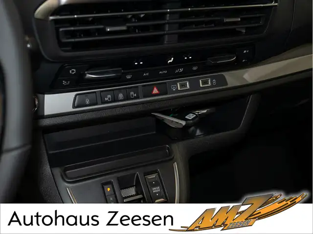 Citroen Spacetourer view 10