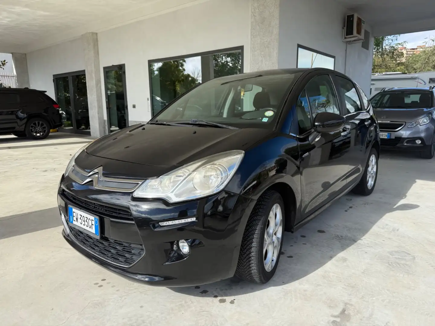 Citroen C3 C3 1.4 HDi 70 Exclusive Noir - 2