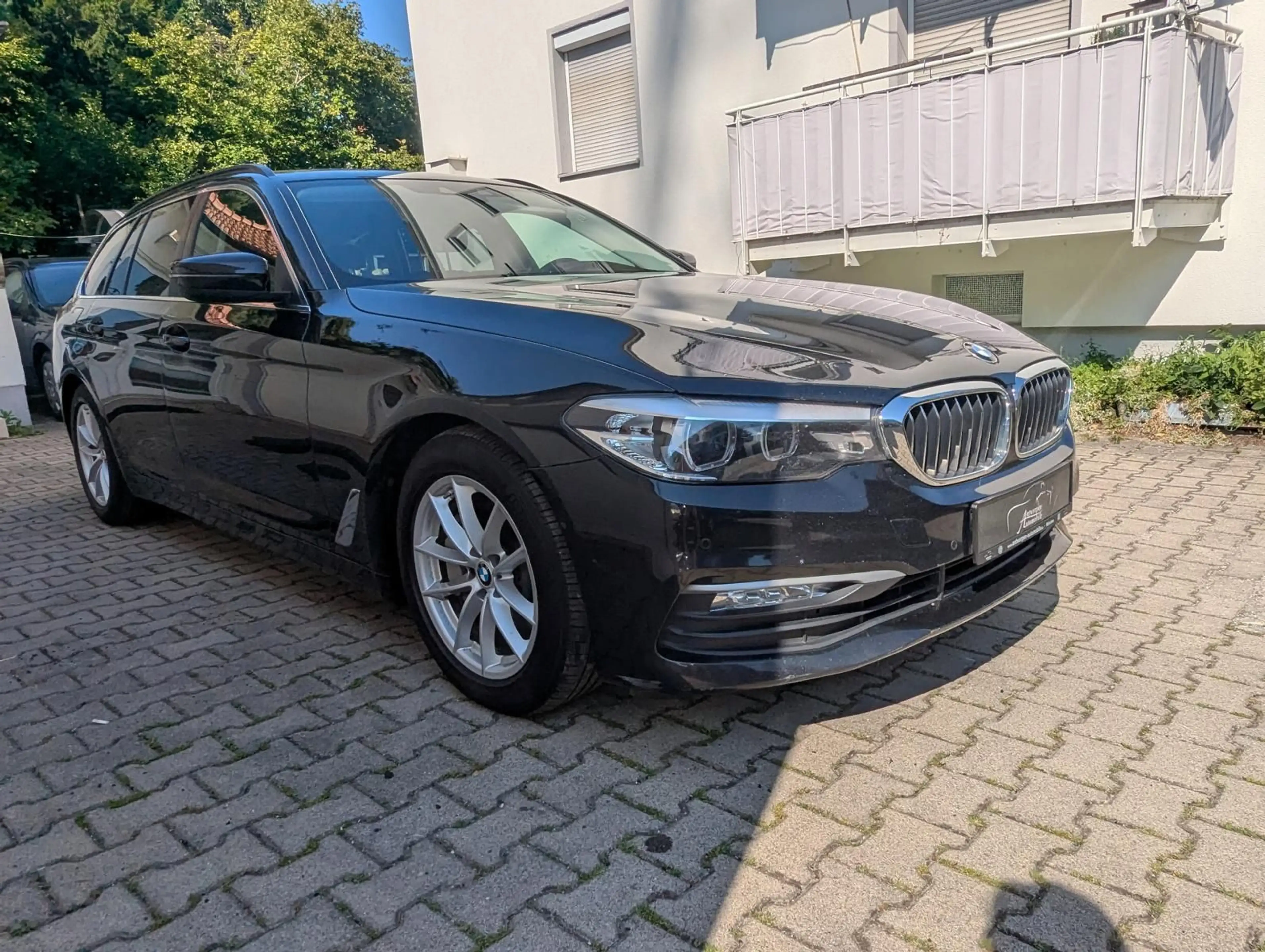 BMW 525 d*Touring*Auto*8G*Led*HUD*Navi*MwSt.* — photo 3