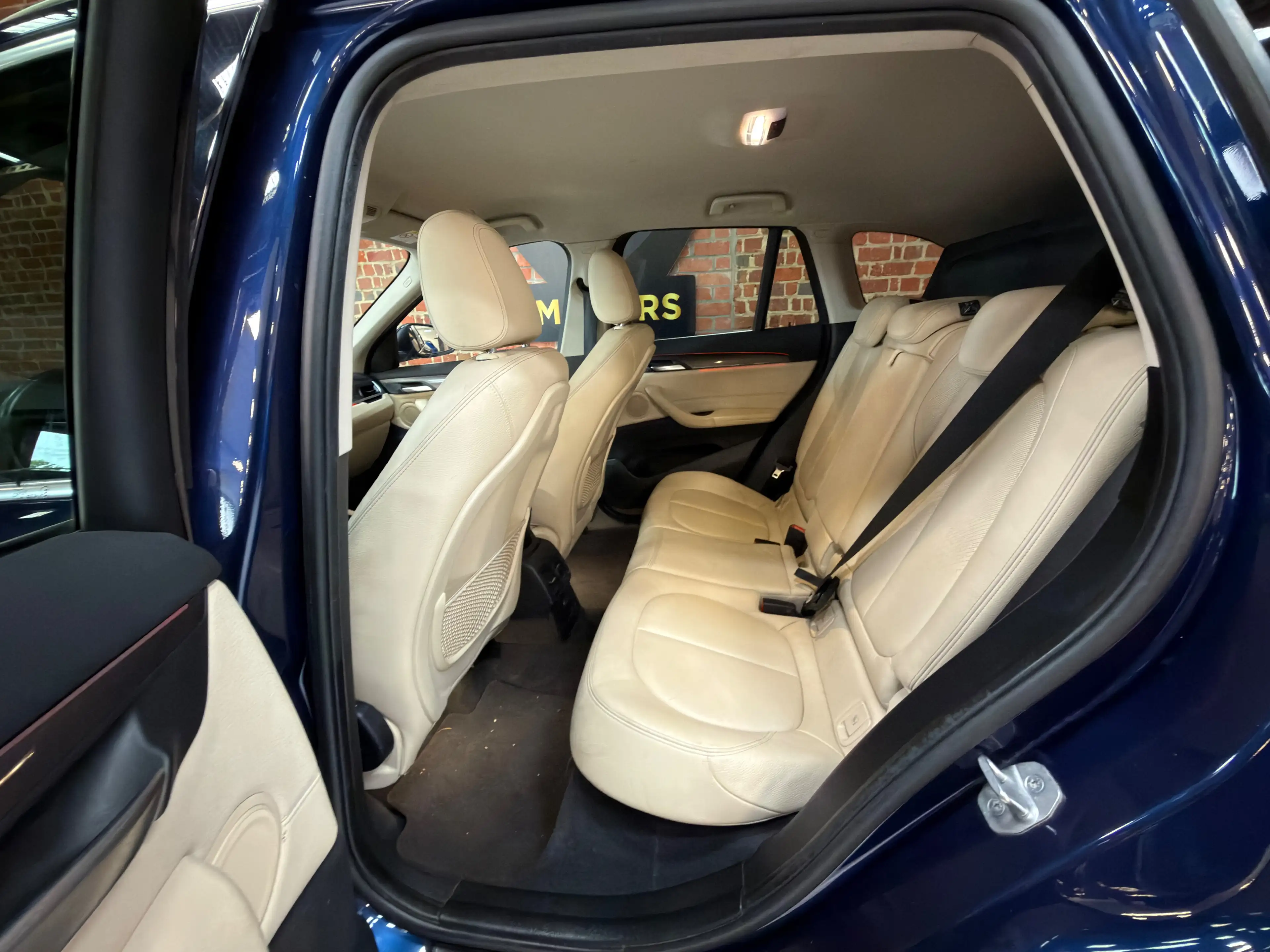 BMW X1 2.0iA sDrive20 (EU6b) Automaat | LED | Trekhaak — photo 8
