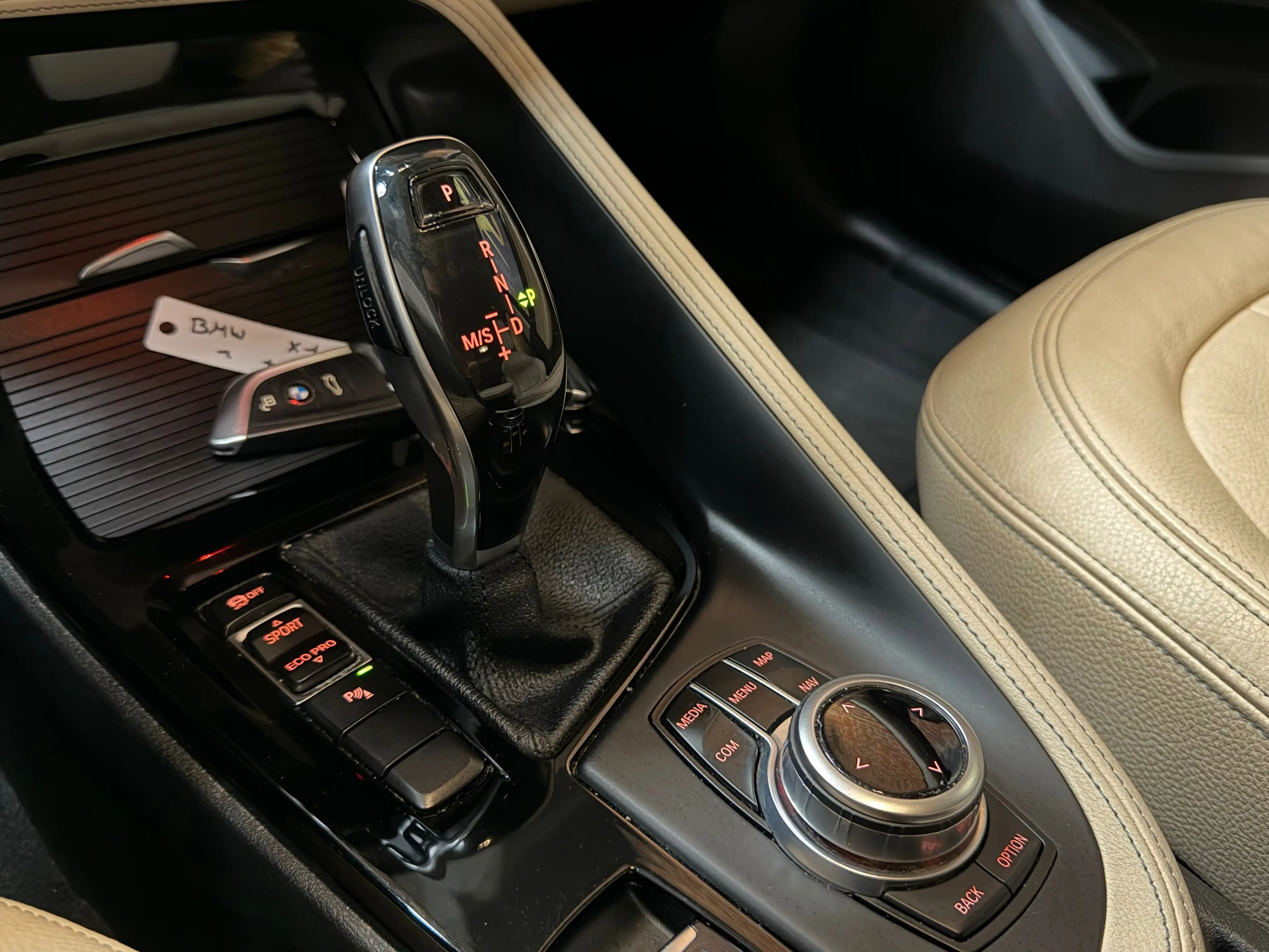 BMW X1 2.0iA sDrive20 (EU6b) Automaat | LED | Trekhaak — photo 12