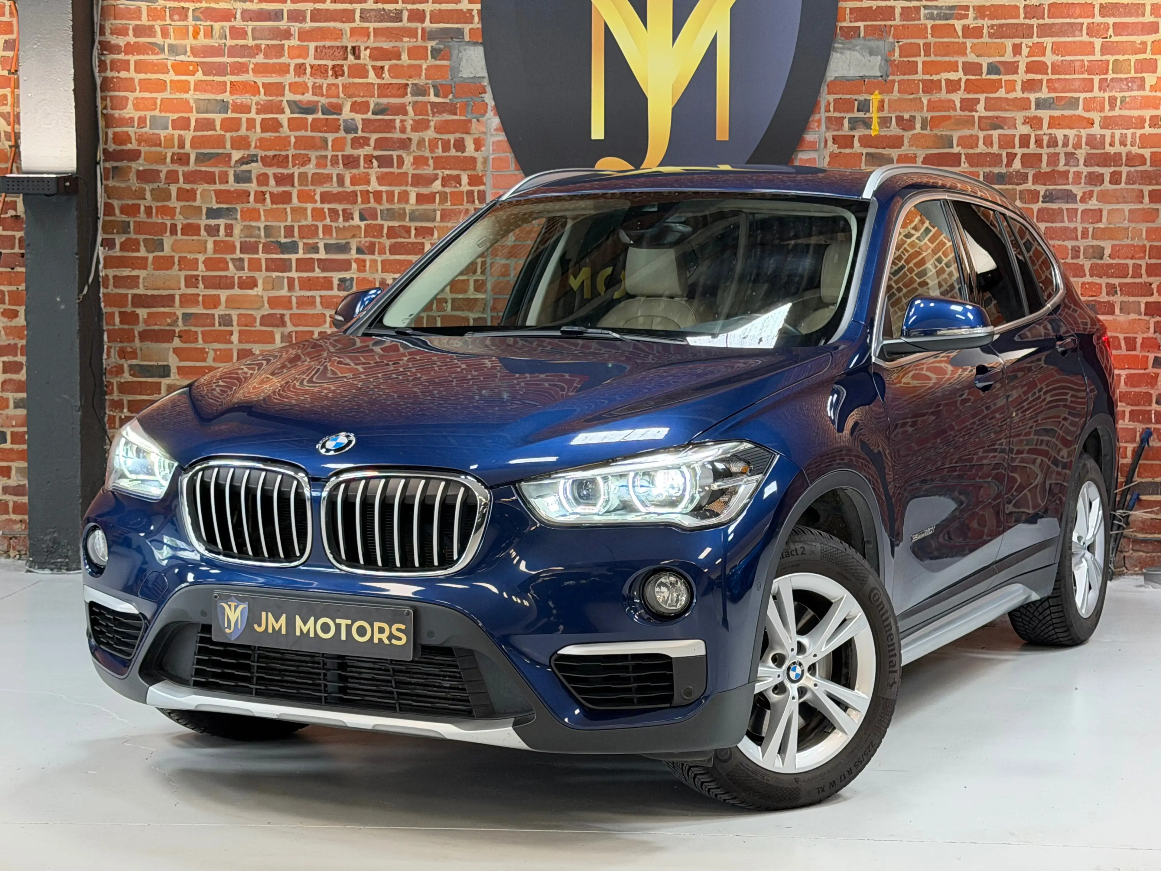 BMW X1 2.0iA sDrive20 (EU6b) Automaat | LED | Trekhaak