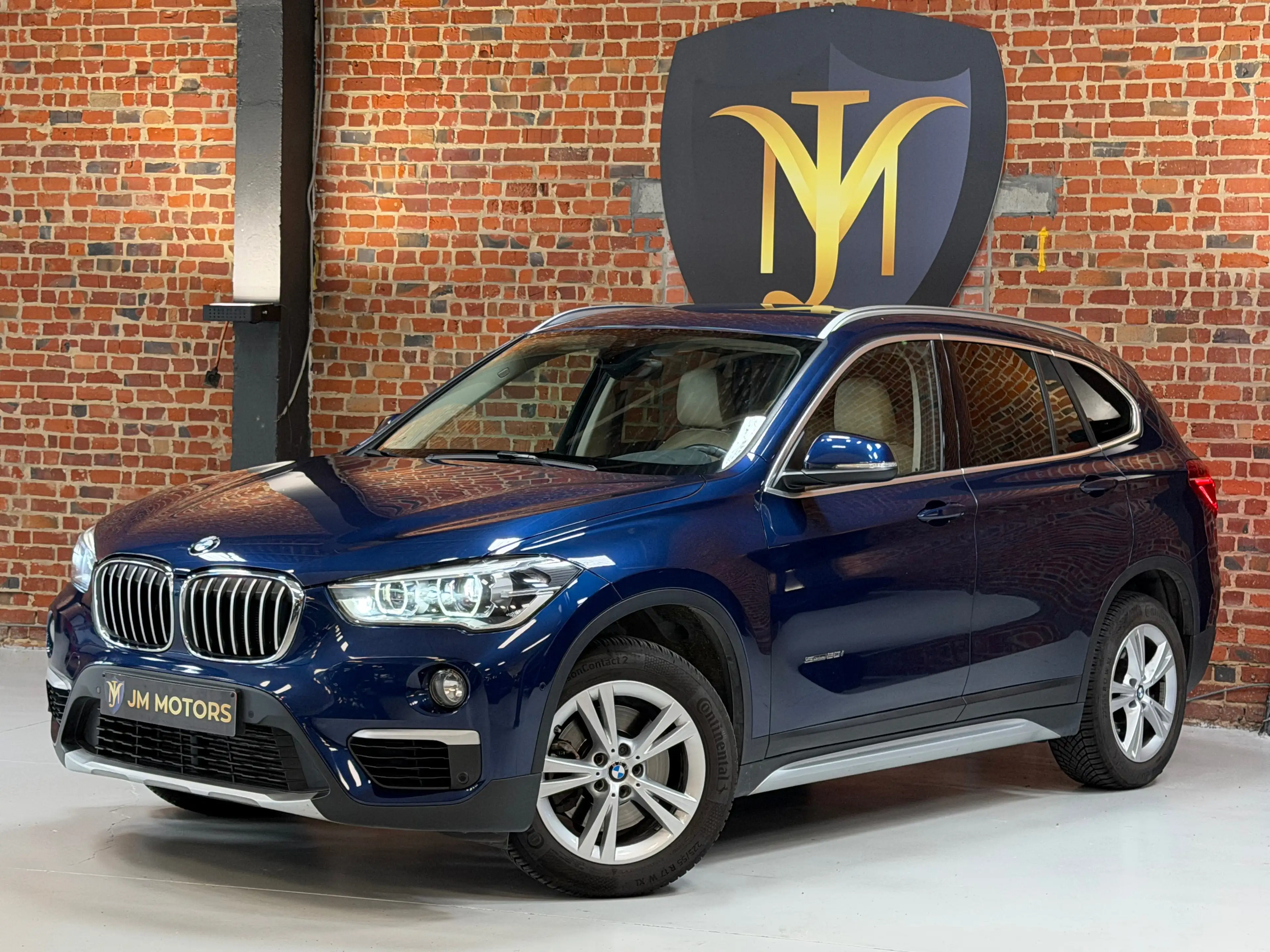 BMW X1 2.0iA sDrive20 (EU6b) Automaat | LED | Trekhaak — photo 2
