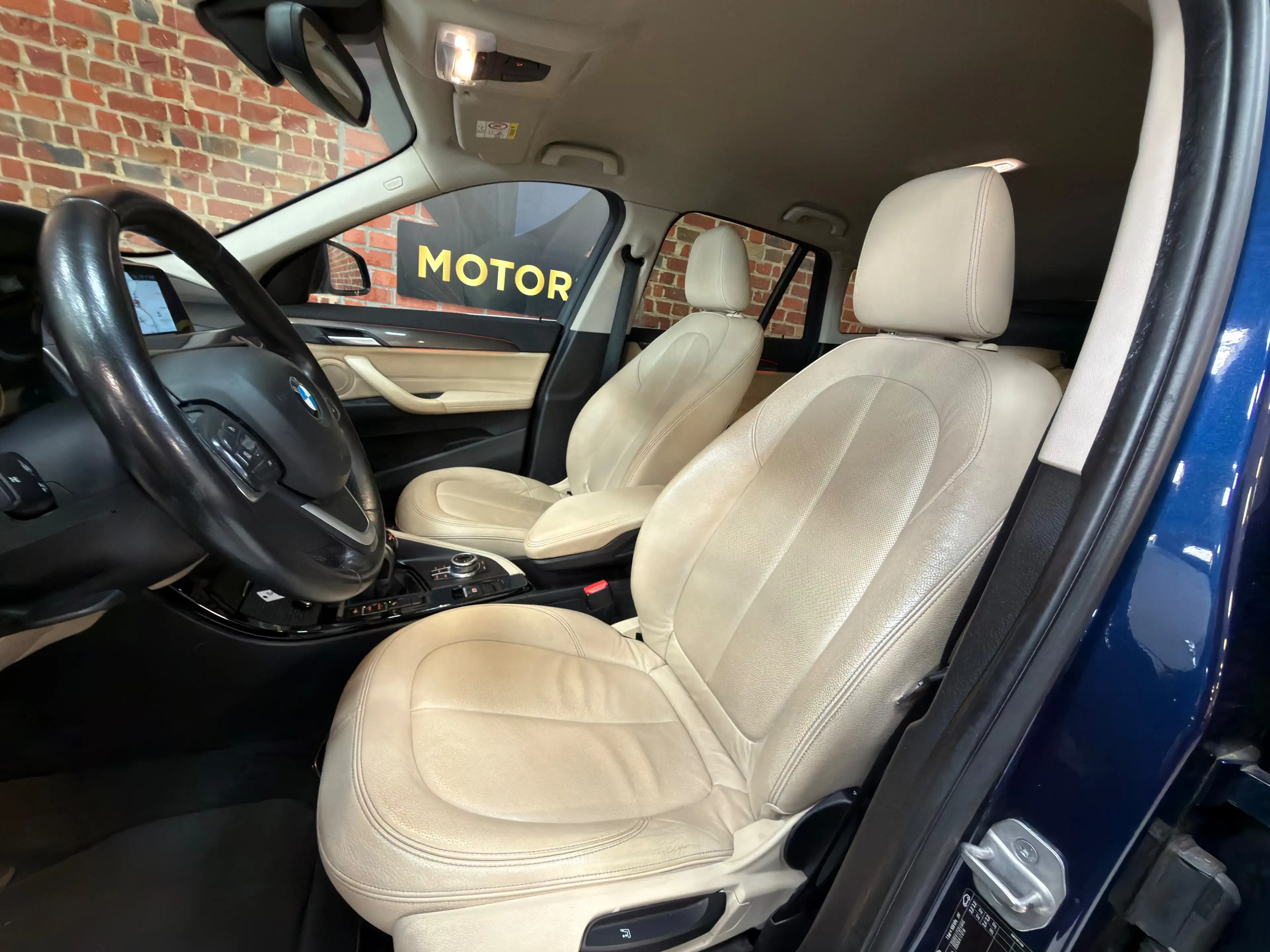 BMW X1 2.0iA sDrive20 (EU6b) Automaat | LED | Trekhaak — photo 11