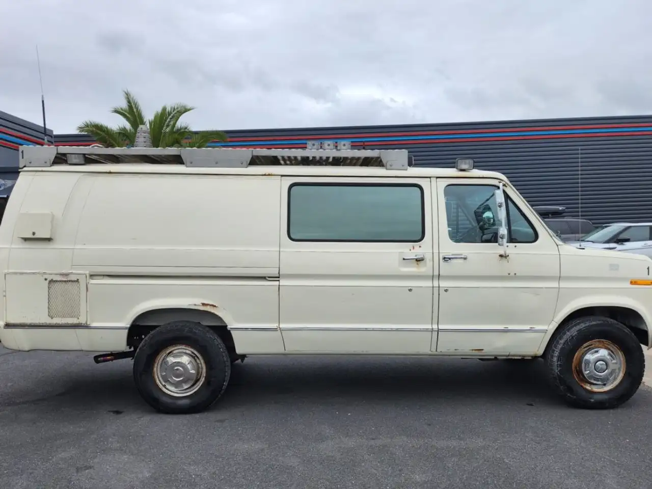 Ford E 350, foto 12