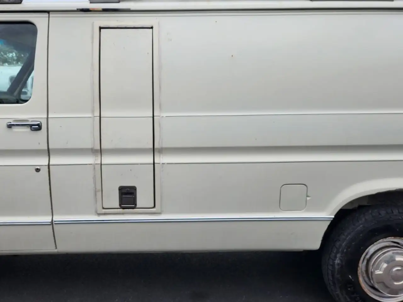 Ford E 350, foto 10
