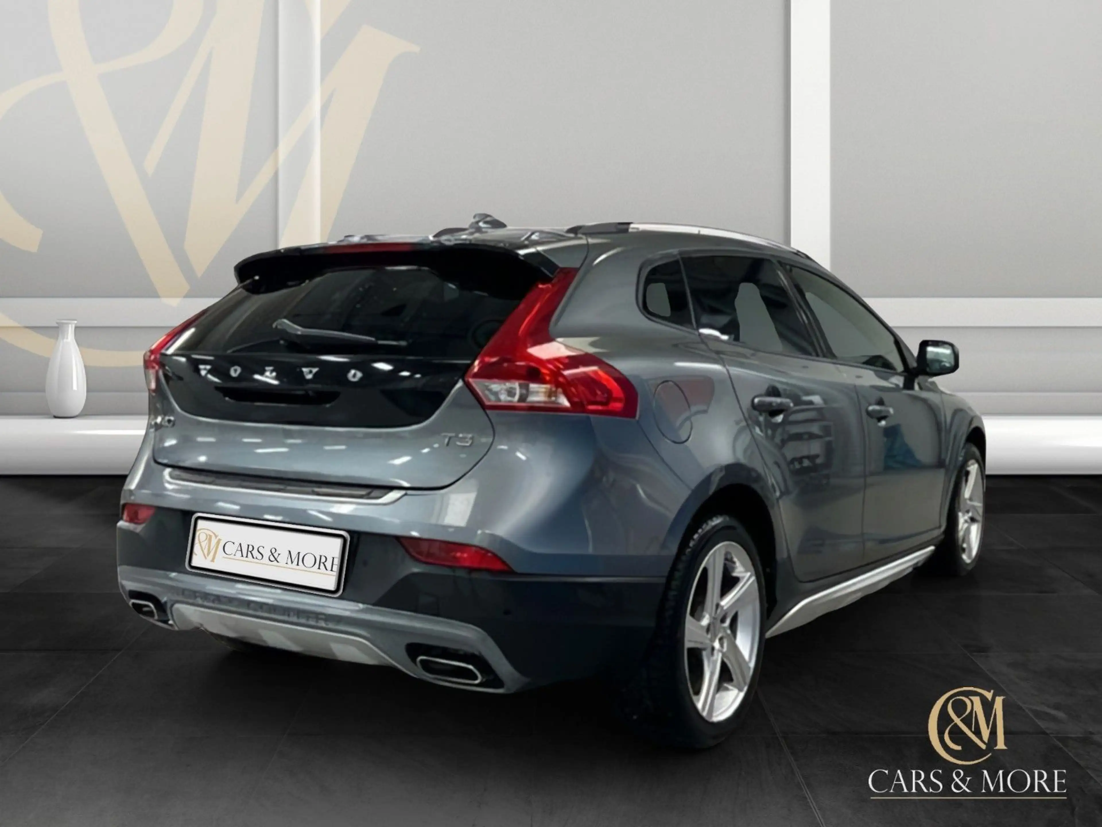 Volvo V40 Cross Country Leder Navi Panorama RFK SHZ — photo 4