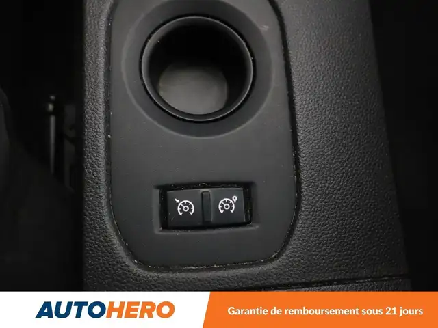 Dacia Duster view 25