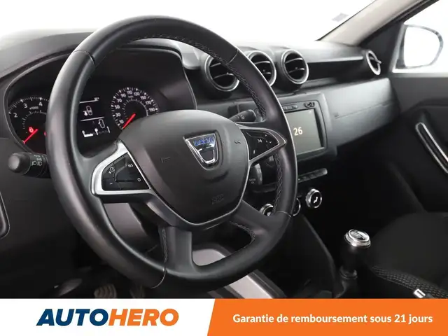 Dacia Duster view 11